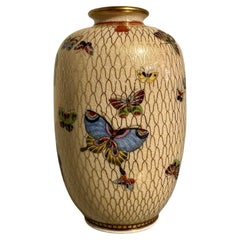 Small Satsuma Butterfly Vase by Kinzan, Meiji Period, circa 1900, Japan