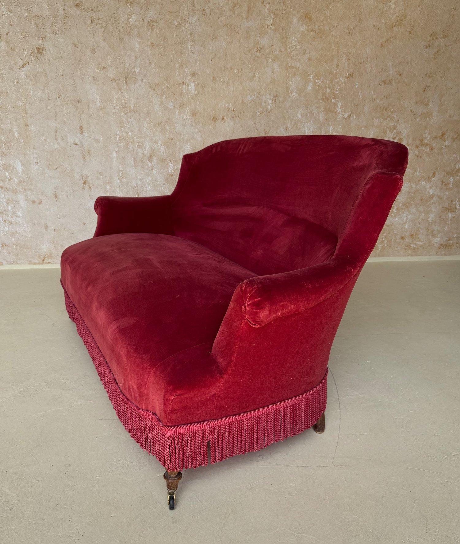 Divano francese Napoleone III in velluto rosso in scala ridotta in vendita 1