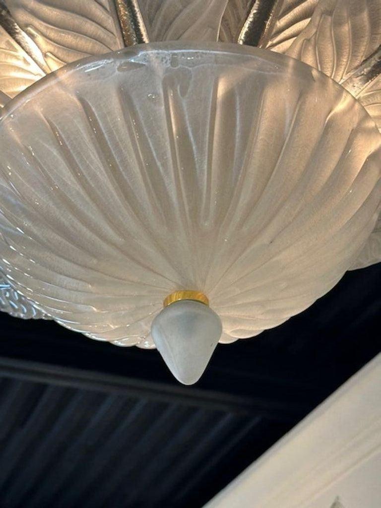 Pequeña araña de cristal de Murano esmerilado a ras de suelo en Bueno estado para la venta en Dallas, TX