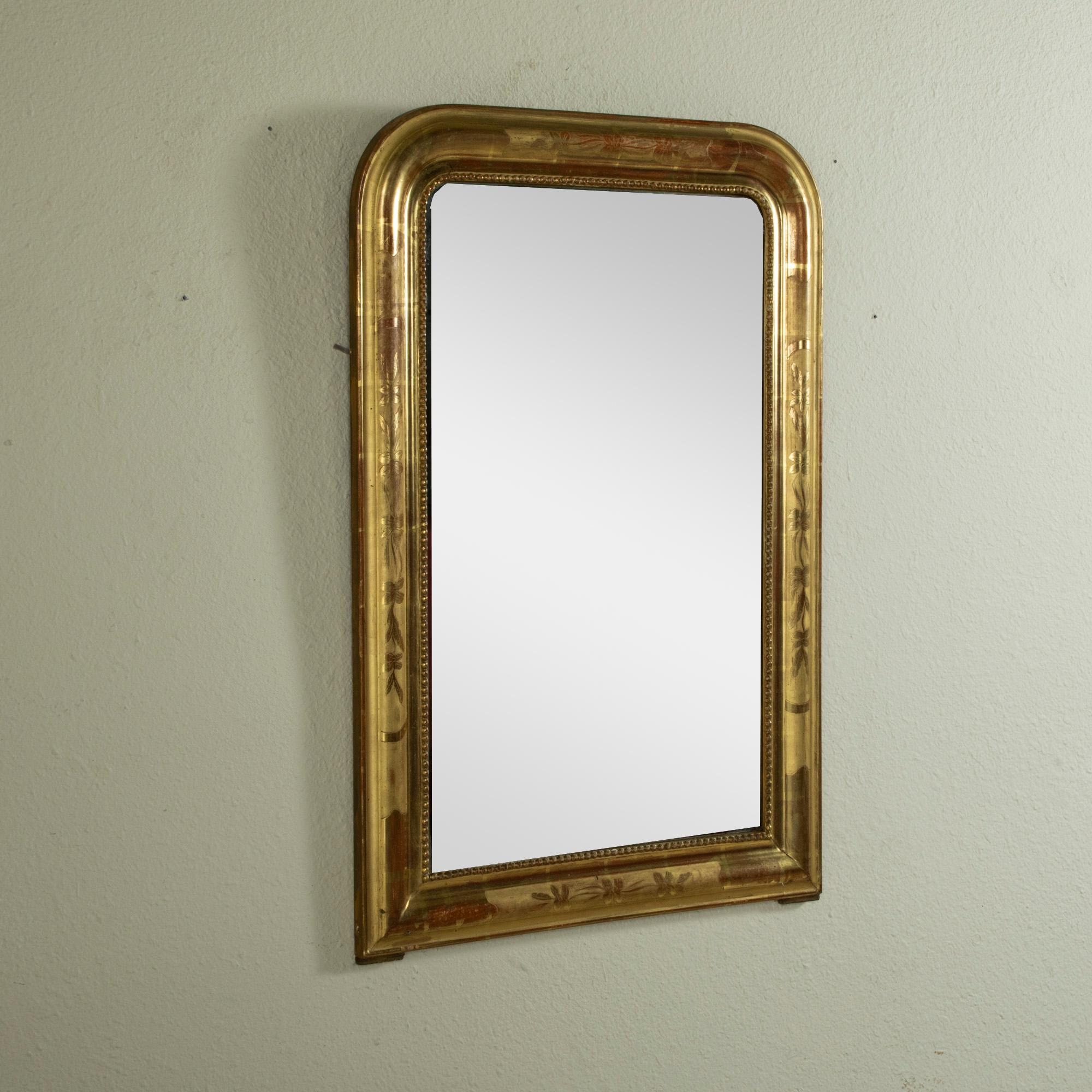 Giltwood Small Scale Late 19th Century French Louis Philippe Style Gilt Wood Mirror