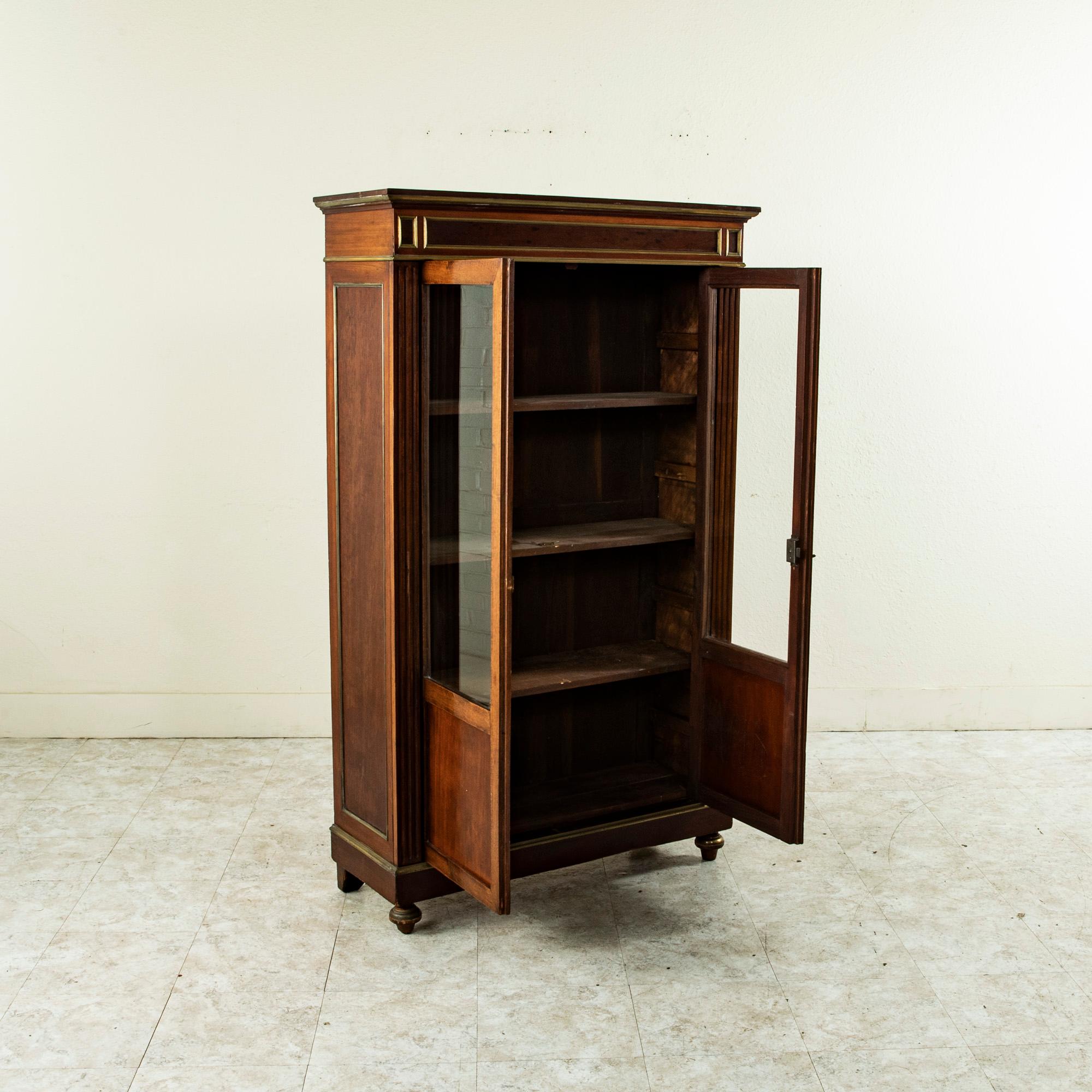 Small Scale Late 19th Century French Louis XVI Style Mahogany Vitrine, Bookcase For Sale 2