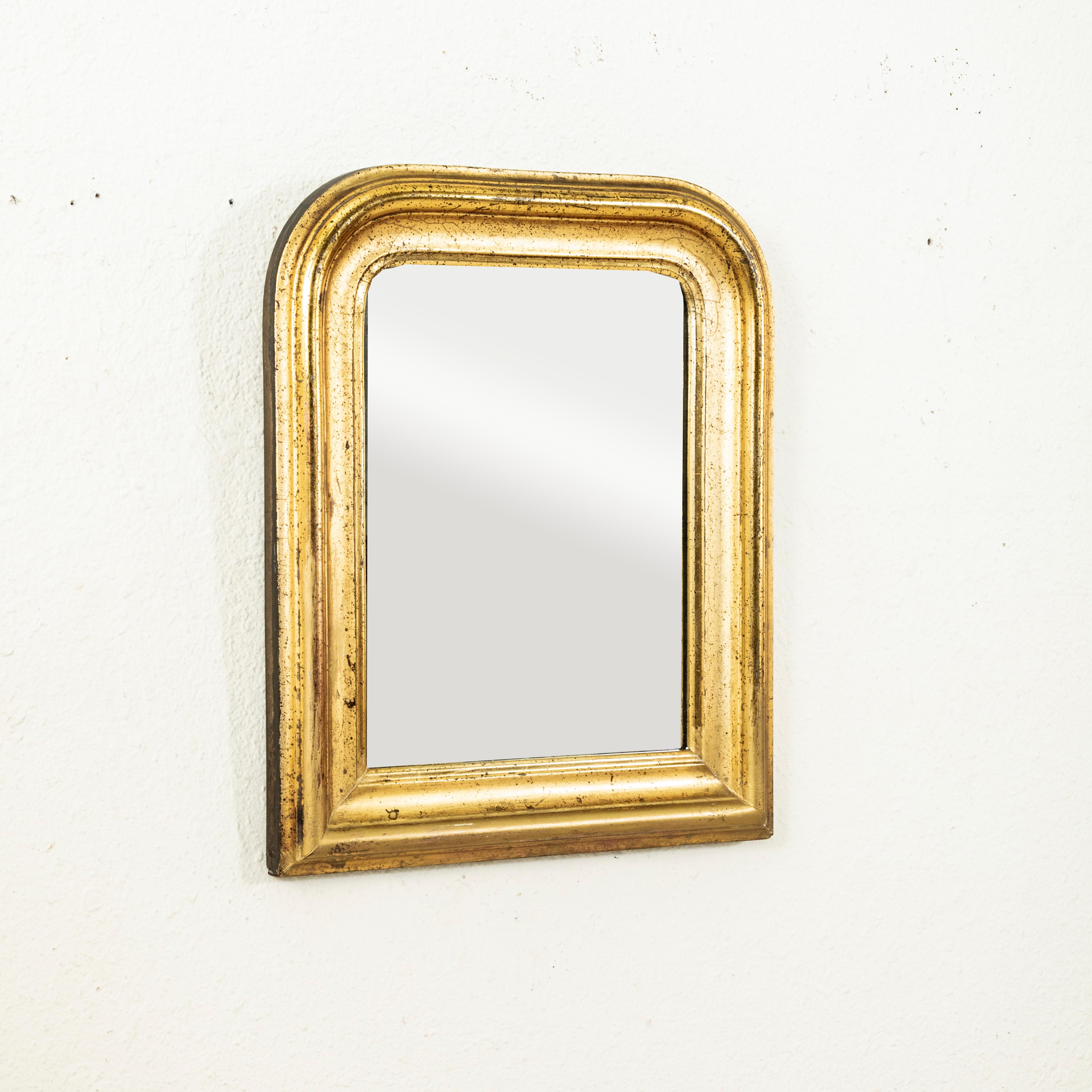 Small Scale Mid-19th Century French Louis Philippe Period Gilt Wood Mirror For Sale 1