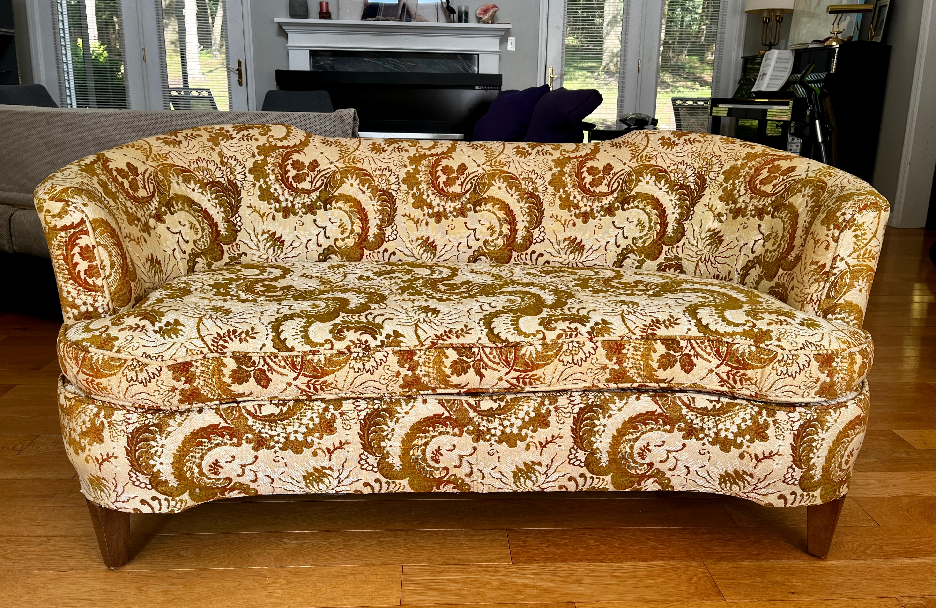 Sofa in kleinem Maßstab in der Art von Edward Wormley Dunbar Baker im Zustand „Gut“ im Angebot in Southampton, NJ