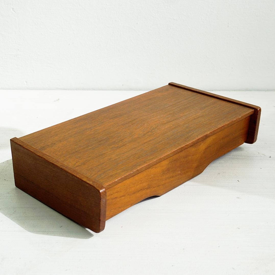 Small Scandinavian Floating Teak Chest of Drawers For Sale 2