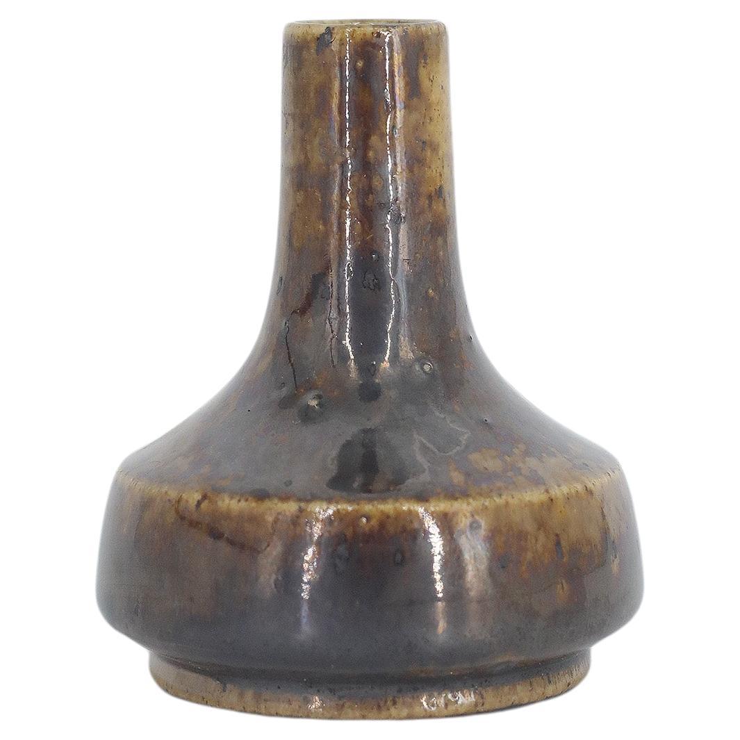 Small Scandinavian Modern Collectible Glazed Brown Stoneware Vase by Gunnar Borg For Sale