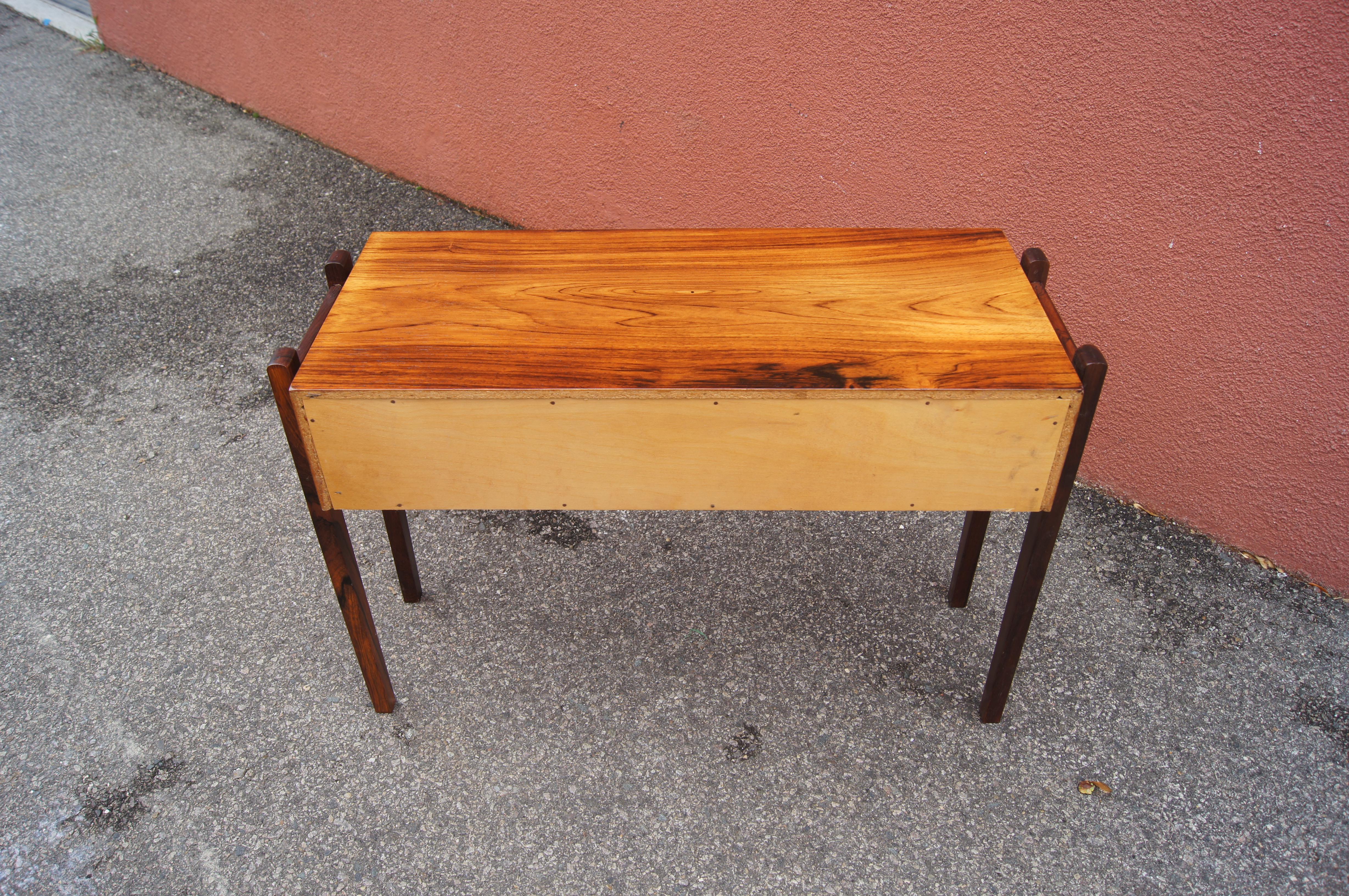 Small Scandinavian Rosewood Side Table 1