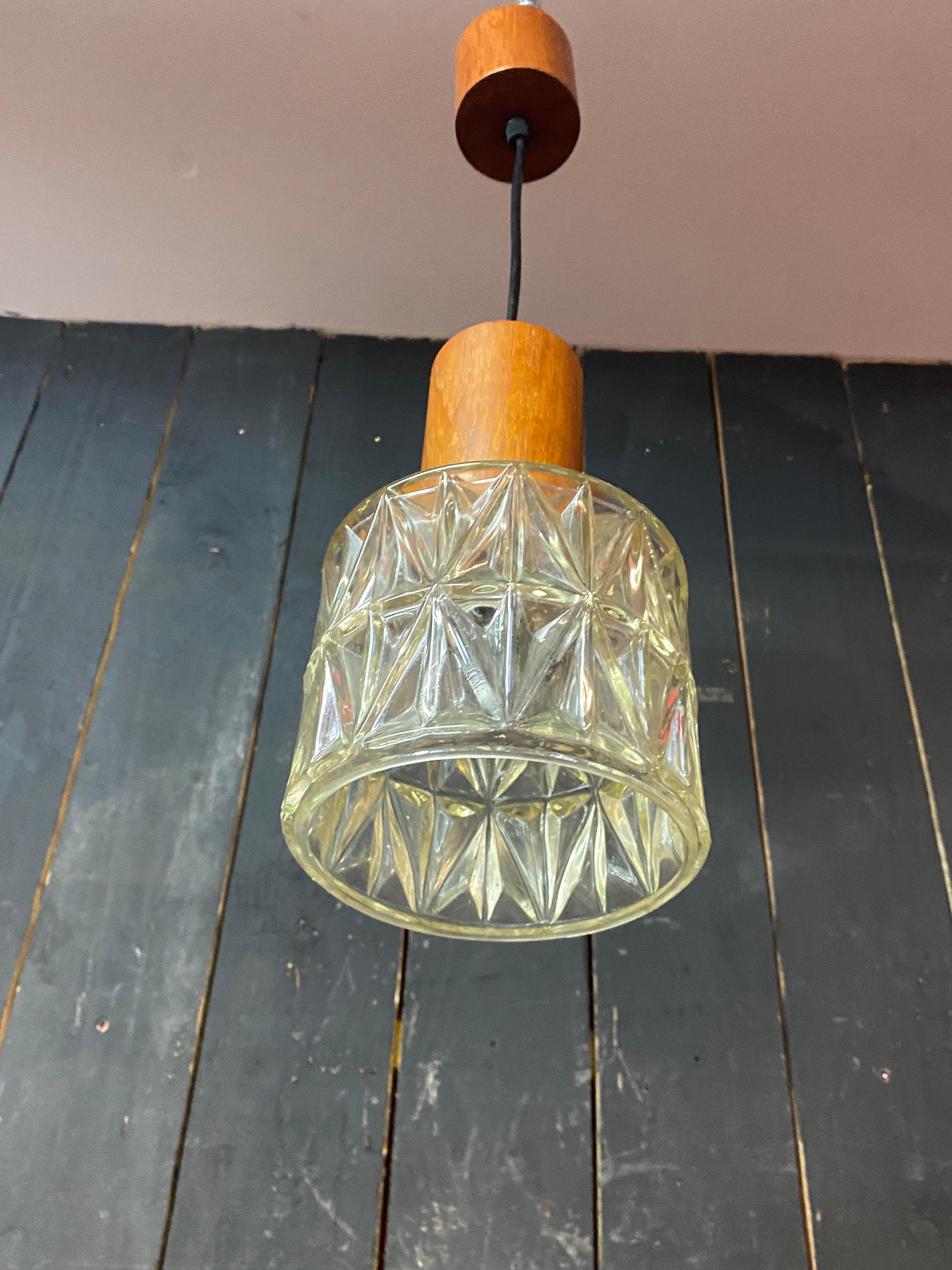 small Scandinavian style lantern, circa 1960 teak and molded glass In Good Condition For Sale In Mouscron, WHT