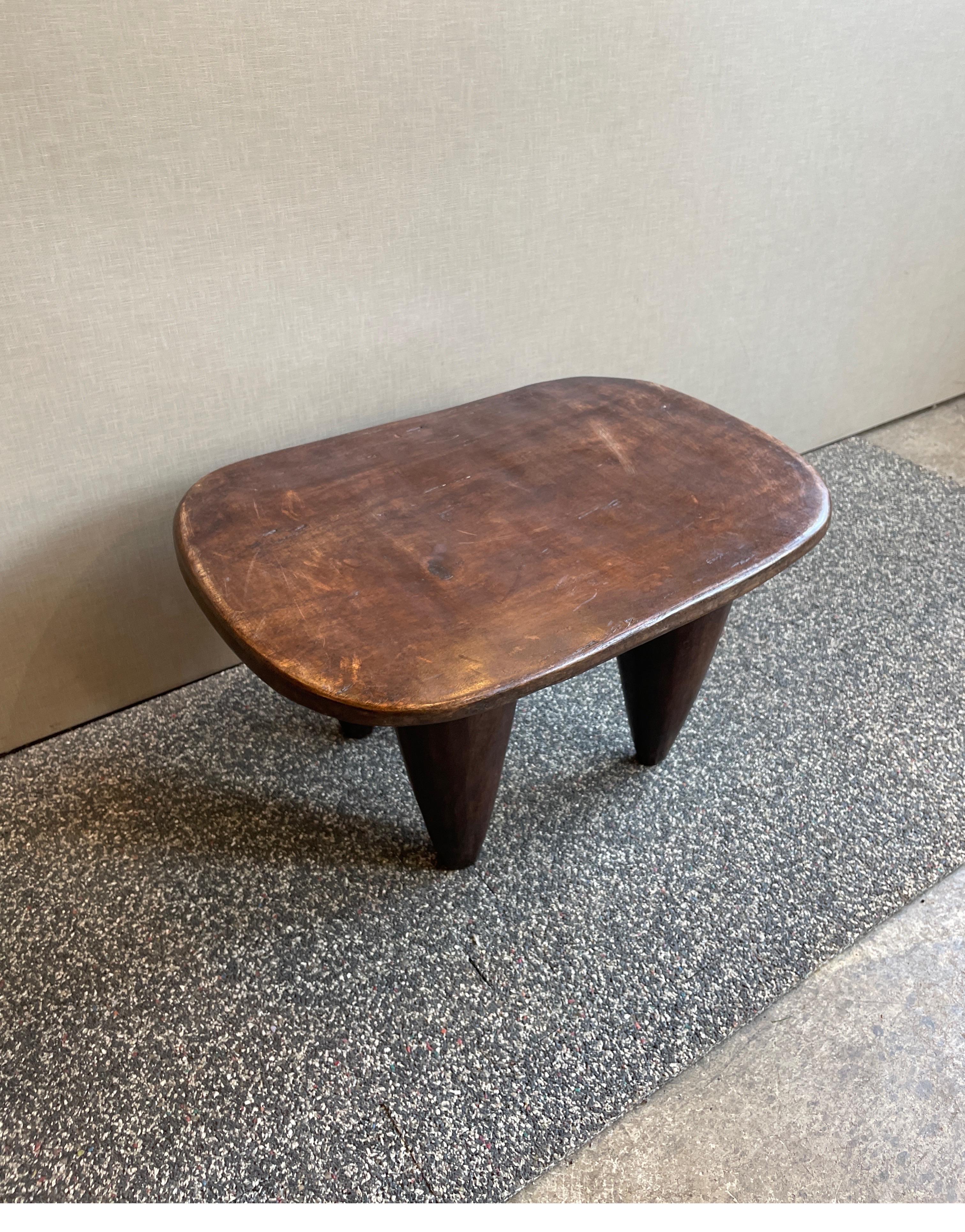 20ième siècle Petit tabouret Senufo en vente