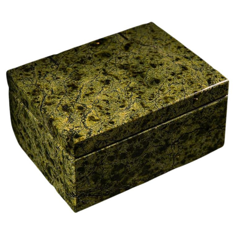 Serpentine stone box fine Jewelry holder Square shape