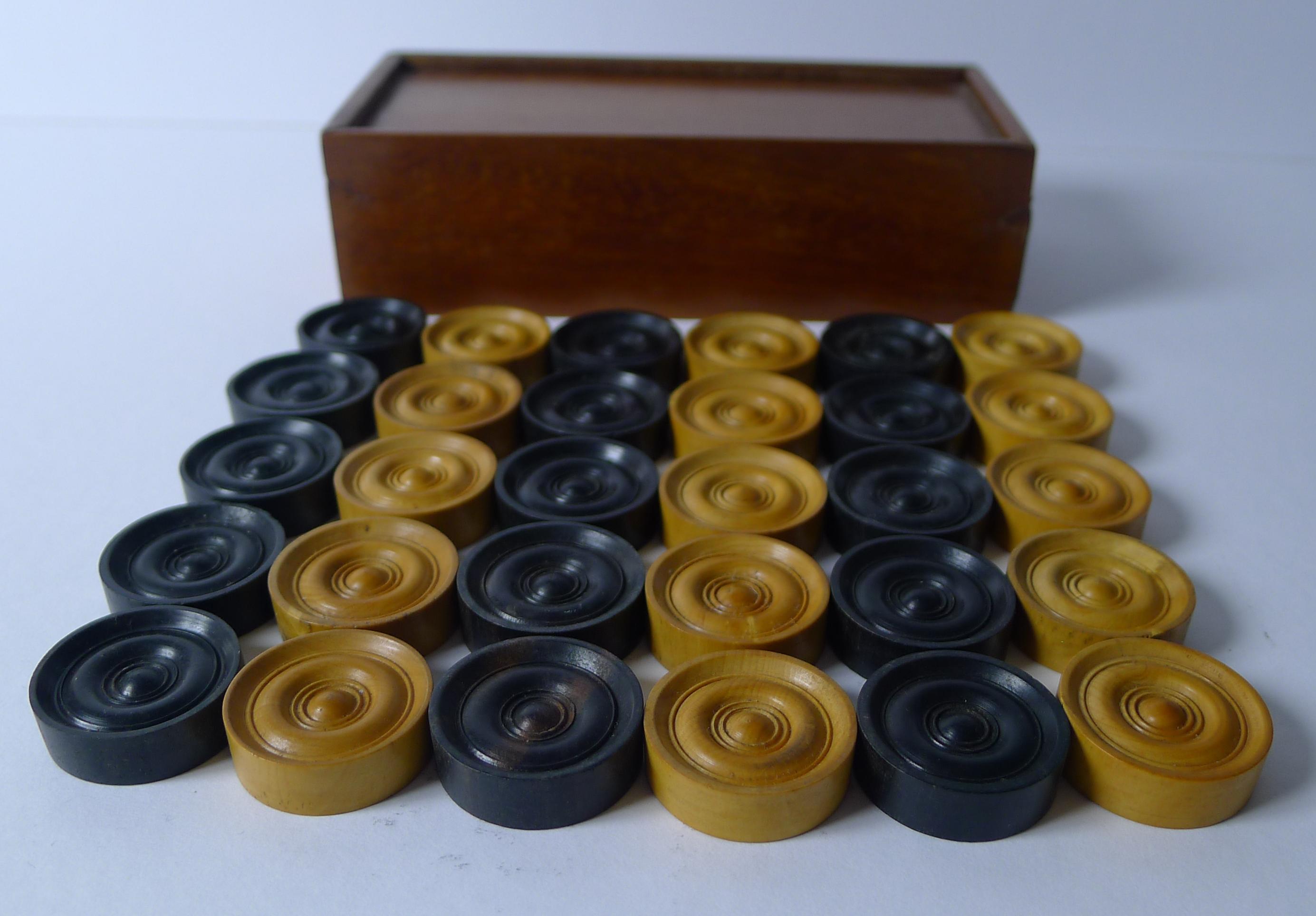 Wood Small Set Antique Draughts / Checkers / Backgammon Counters