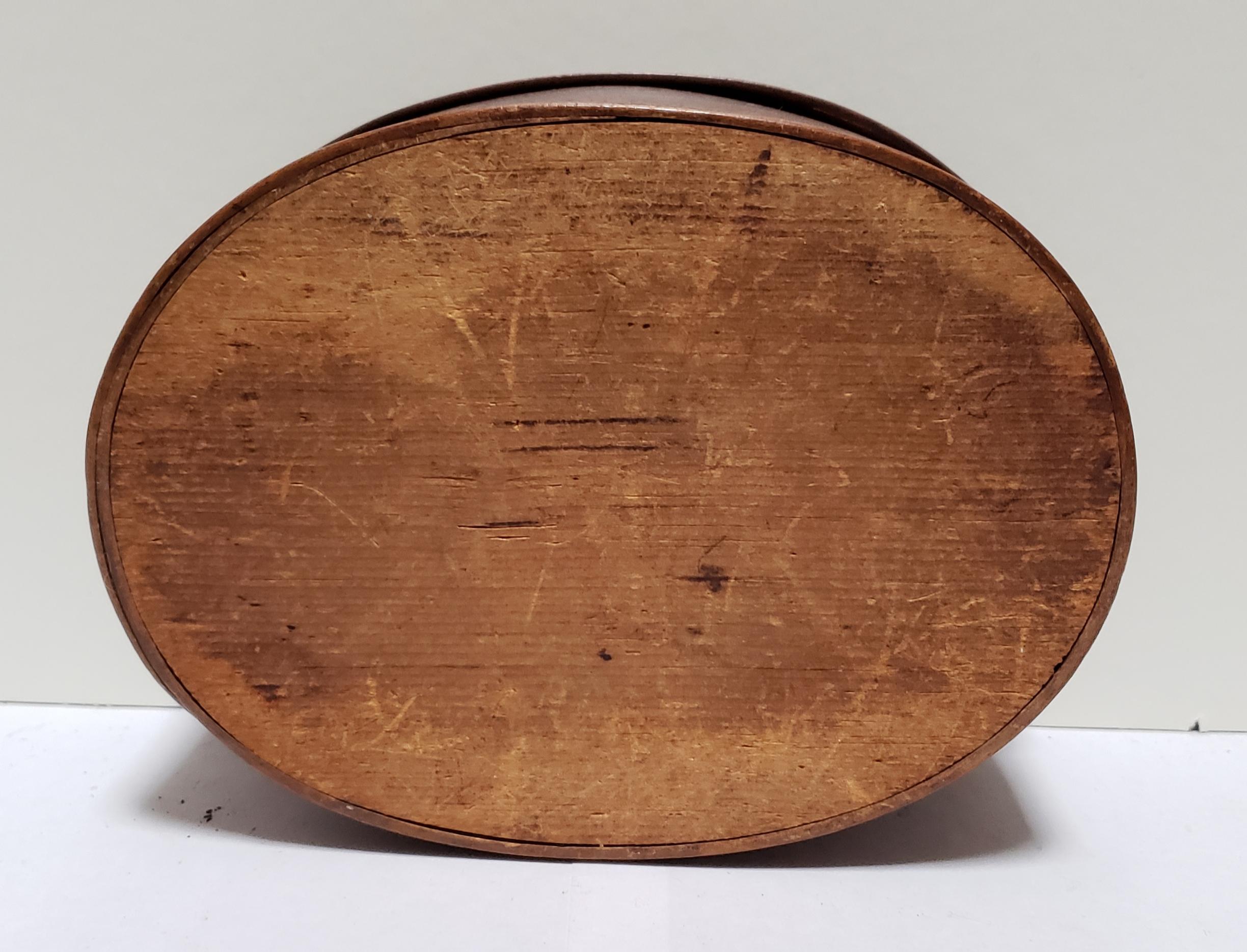  Shaker Small Covered Oval Box, circa 1890 1