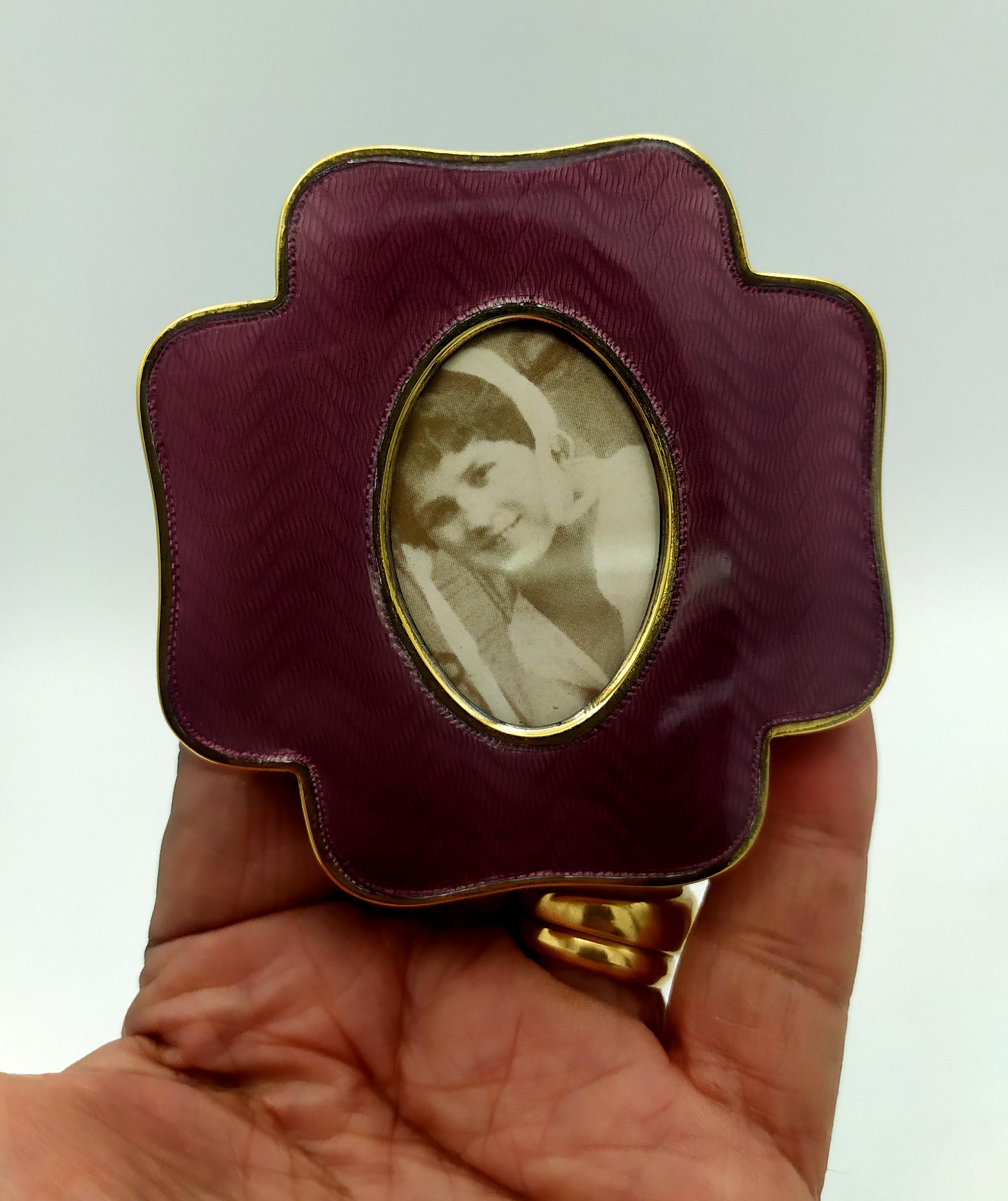 Marco de fotos con forma pequeña Trébol de cuatro hojas  lila Salimbeni Tallado a mano en venta