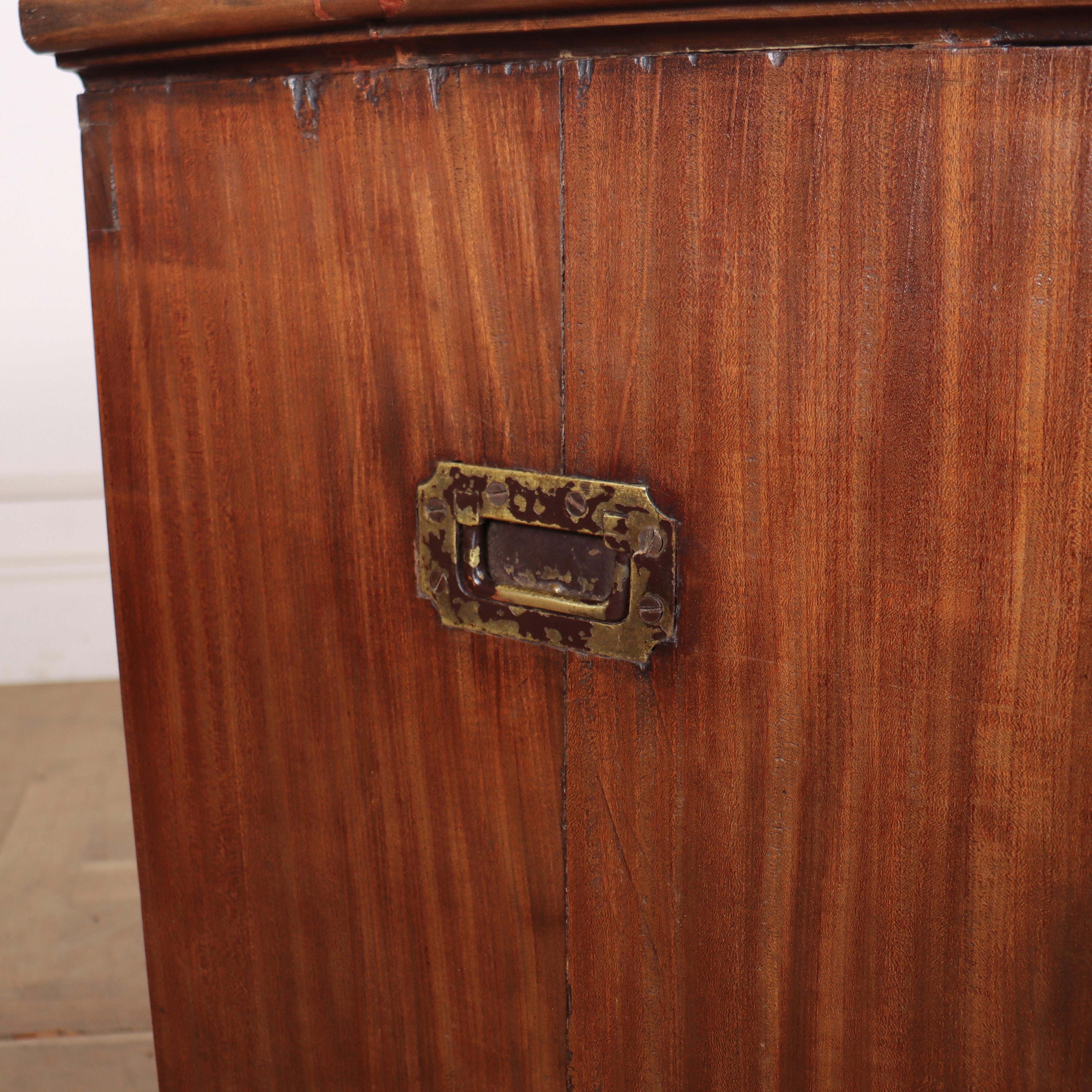 Small Ships Chest of Drawers In Good Condition For Sale In Leamington Spa, Warwickshire