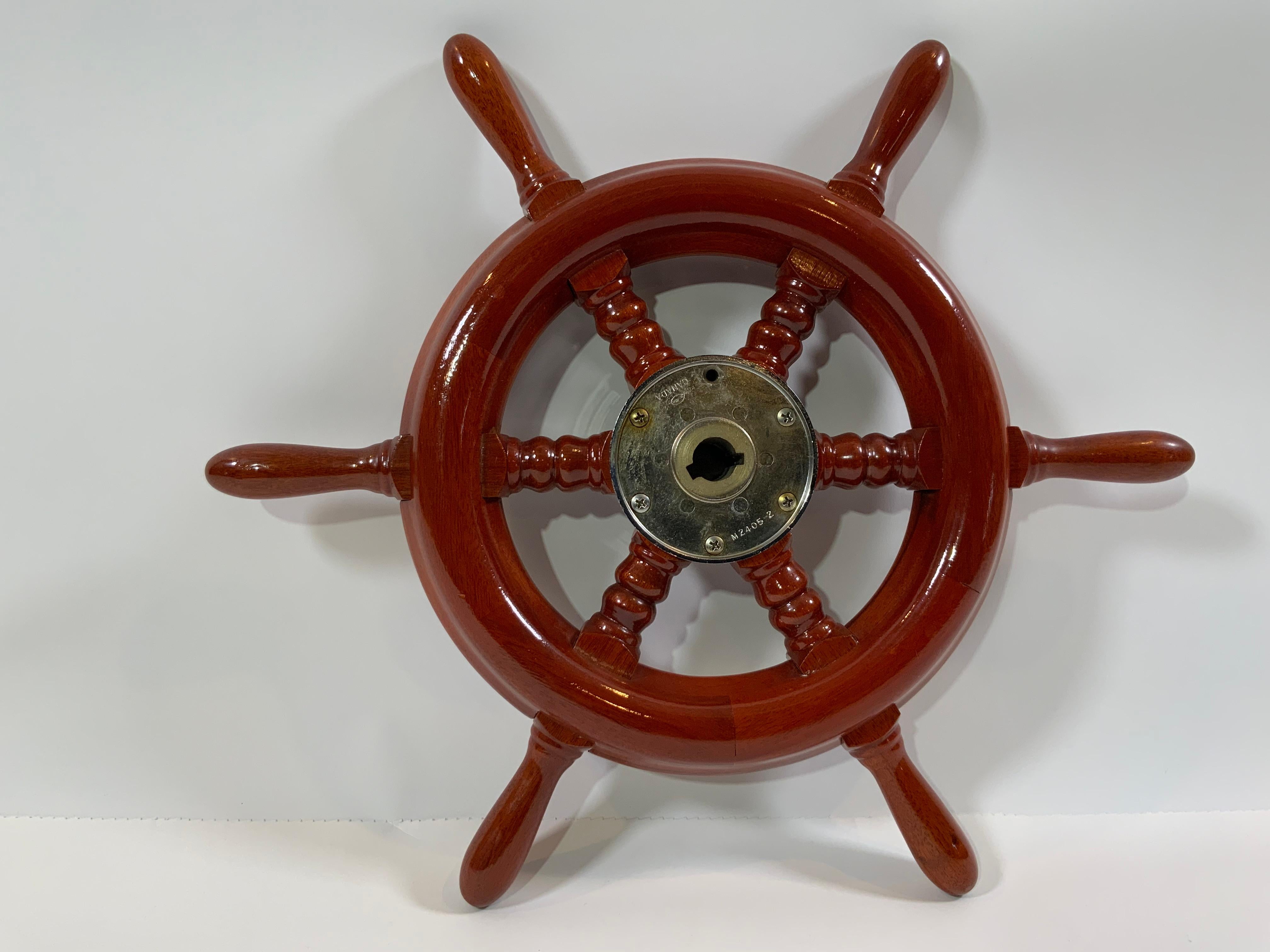 Small Ships Wheel In Good Condition For Sale In Norwell, MA