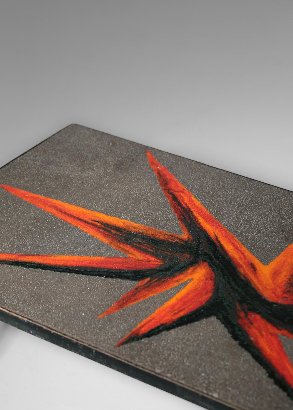 Petite table d'appoint en pierre de lave émaillée de style Jean Jaffeux Bon état - En vente à Ternay, Auvergne-Rhône-Alpes