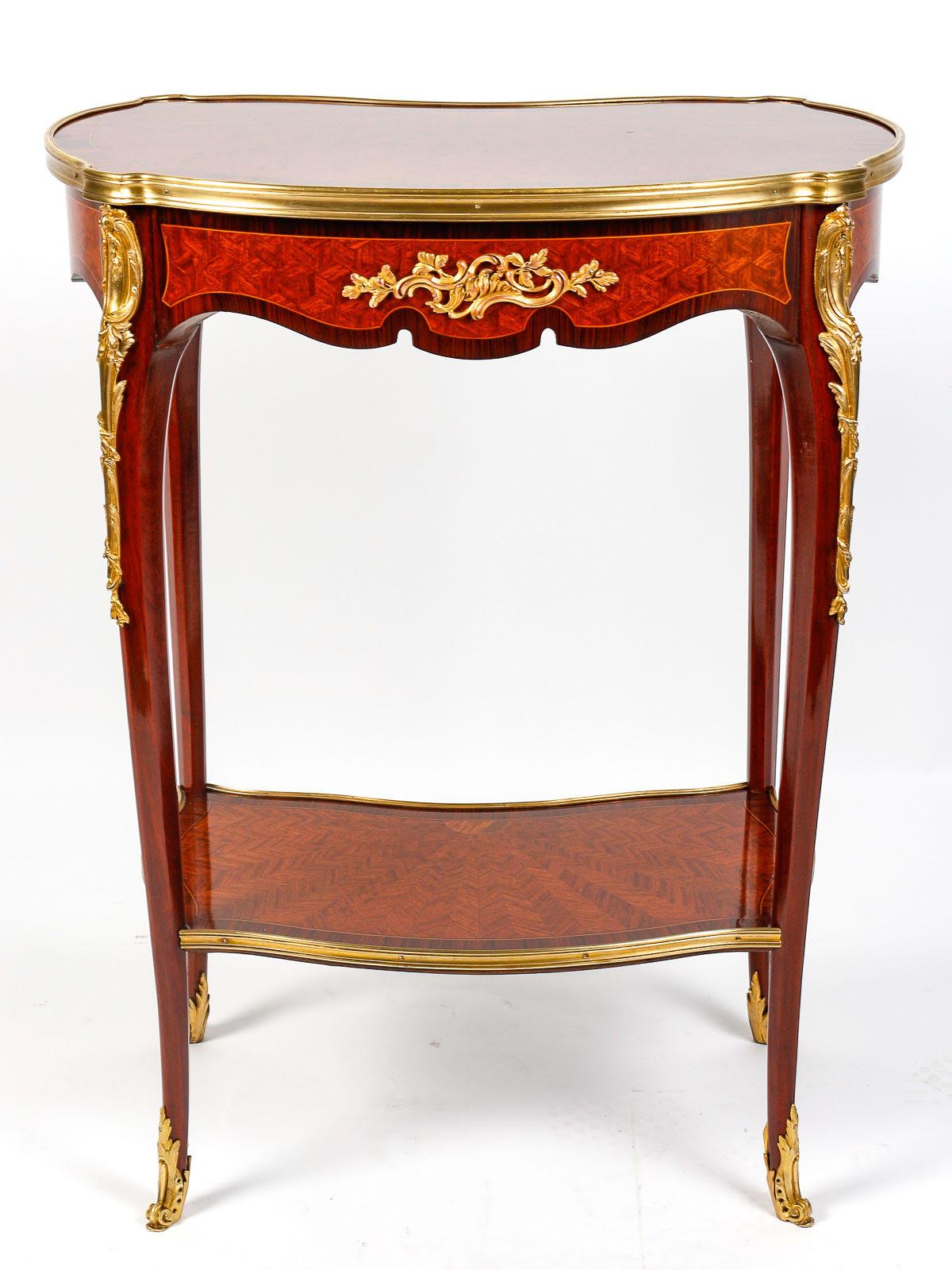 Small Side Table, End of Sofa, Louis XV Style, 19th Century. For Sale 3