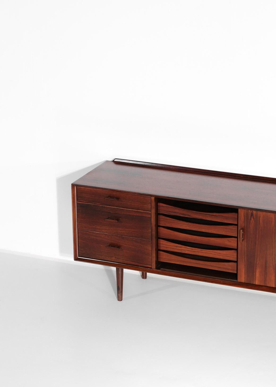 Small Sideboard by Arne Vodder for Sibast, Danish Design In Good Condition For Sale In Lyon, FR