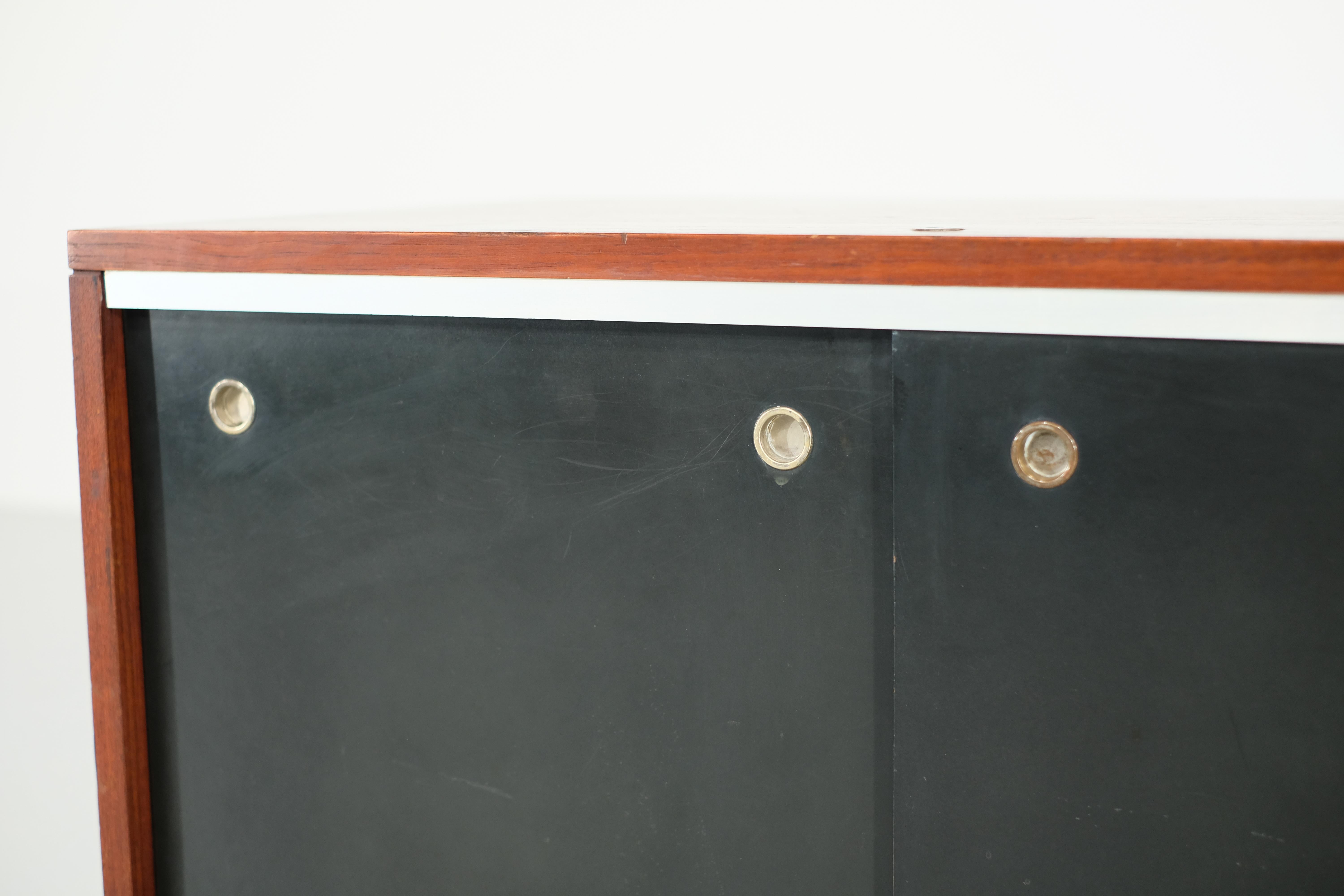 Small sideboard by Georges Nelson for Herman Miller - 1970 1