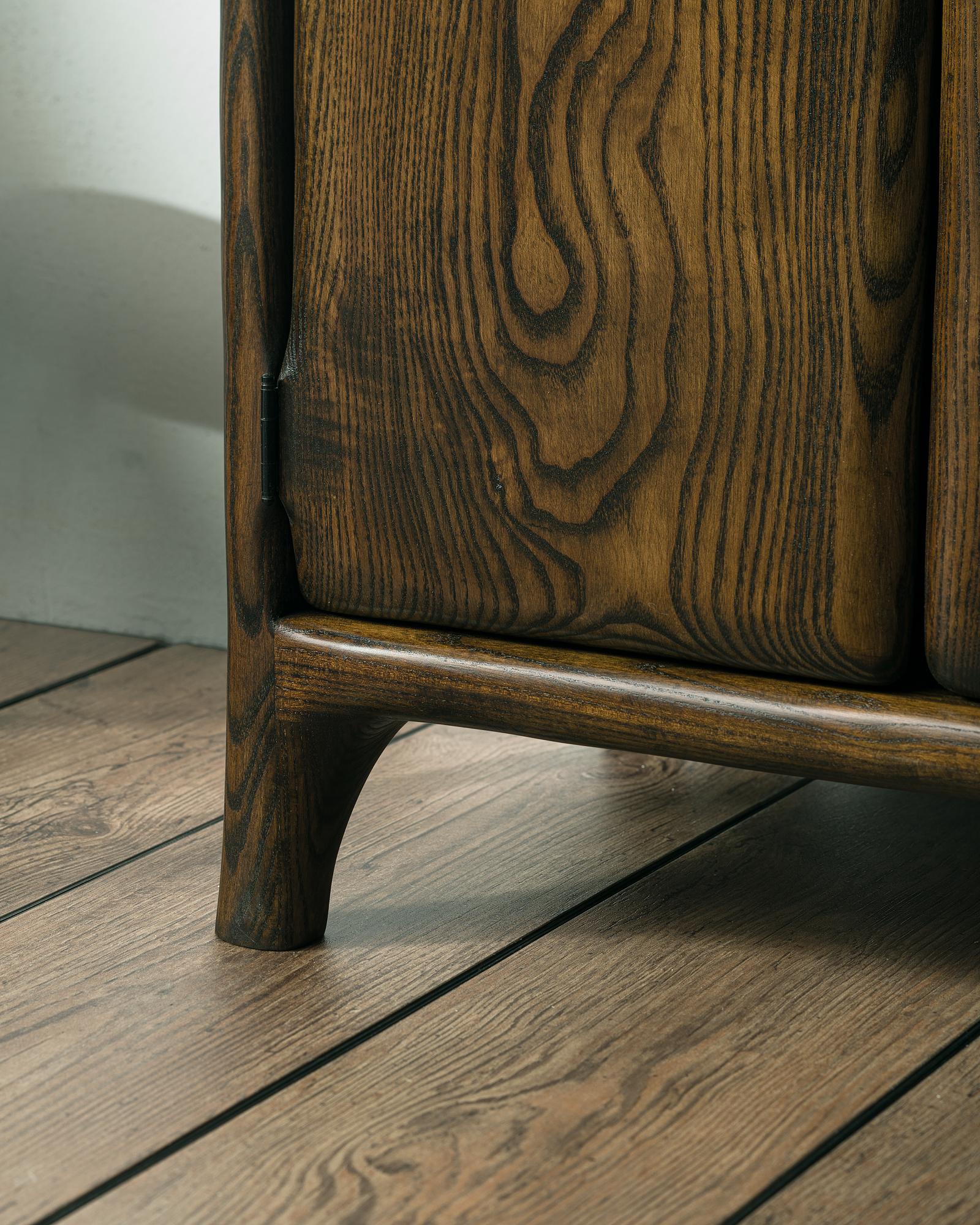 Polacco Piccola credenza di Tomasz Omachel in vendita