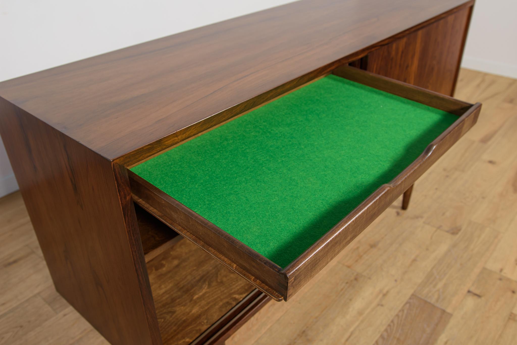 Kleines Sideboard aus Palisanderholz von P. Hundevad für Hundevad & Co, 1960er Jahre im Angebot 4