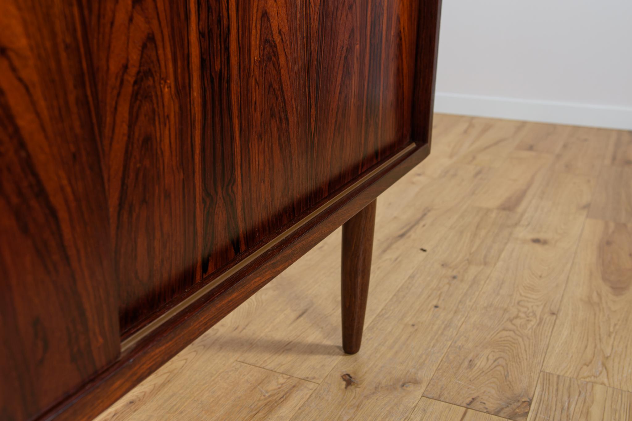 Small Sideboard in Rosewood by P. Hundevad for Hundevad & Co, 1960s For Sale 10