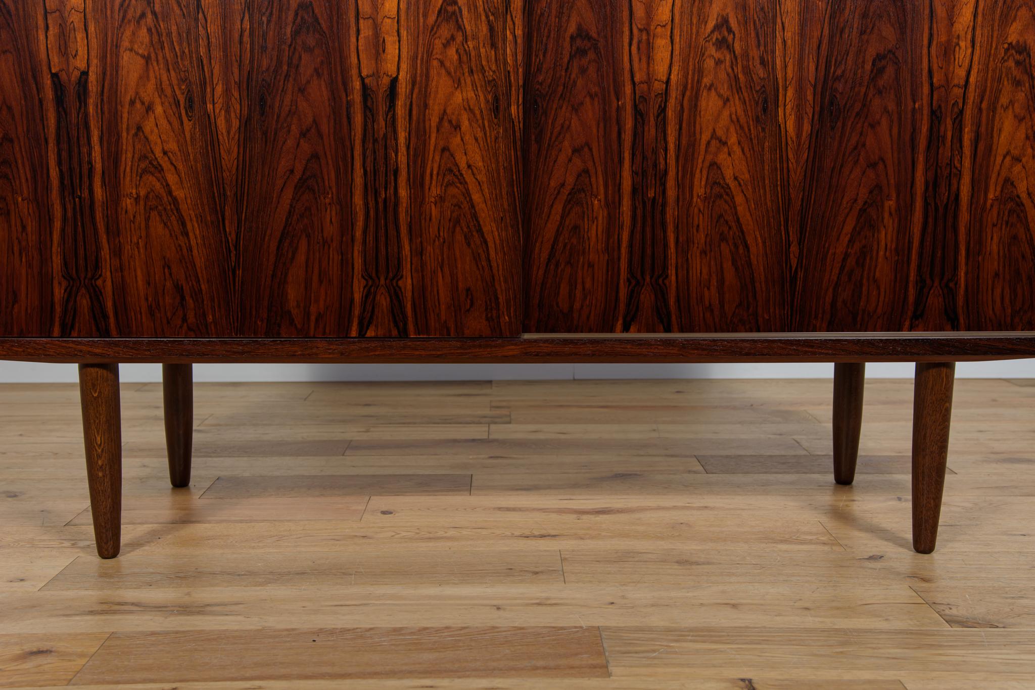 Small Sideboard in Rosewood by P. Hundevad for Hundevad & Co, 1960s For Sale 11