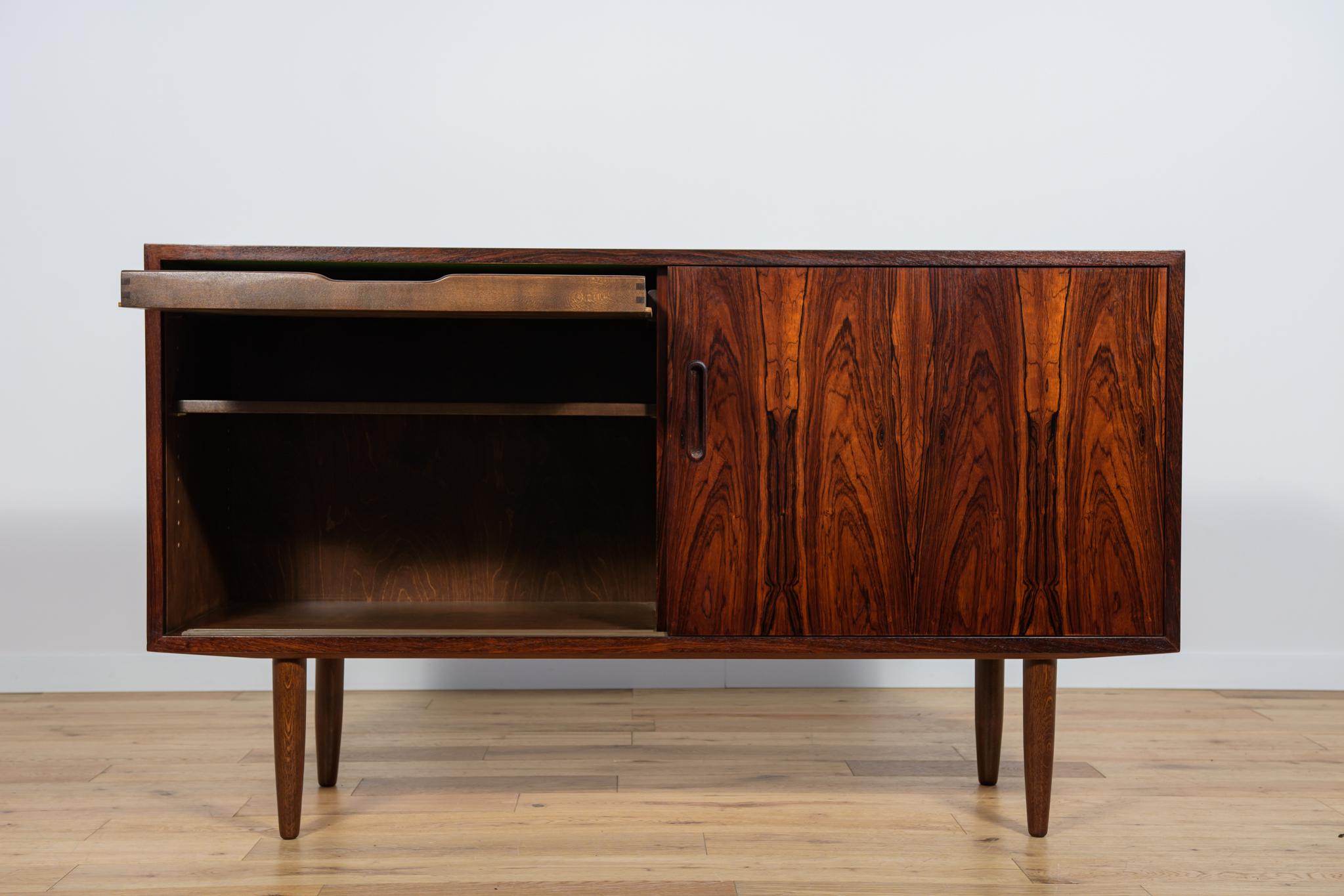 Small Sideboard in Rosewood by P. Hundevad for Hundevad & Co, 1960s For Sale 2