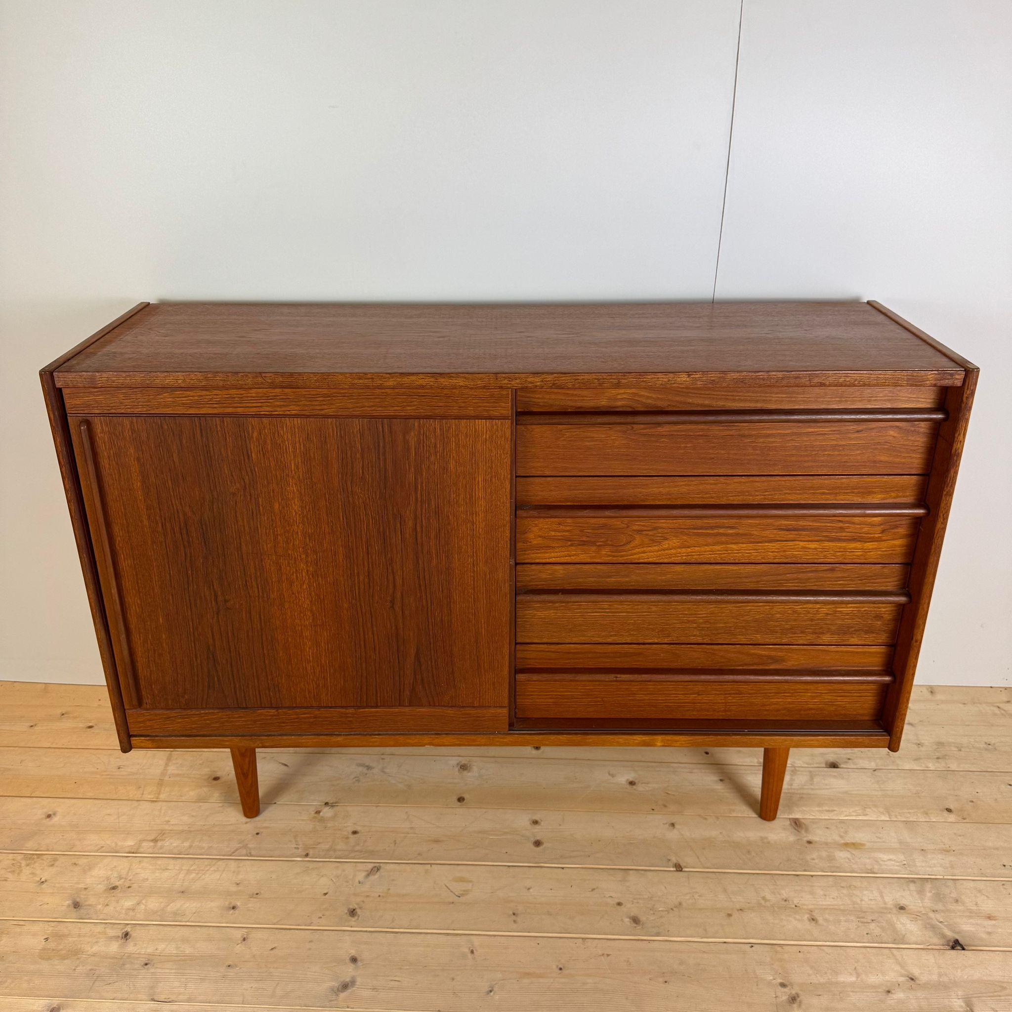 Teak Small sideboard with drawers, Denmark 1960 in vendita