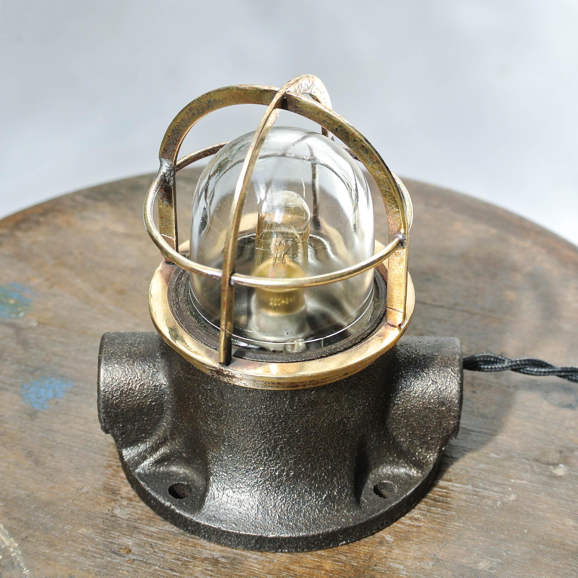 Small Signal Lamp in Brass and Patinated Cast Iron, circa 1960 1