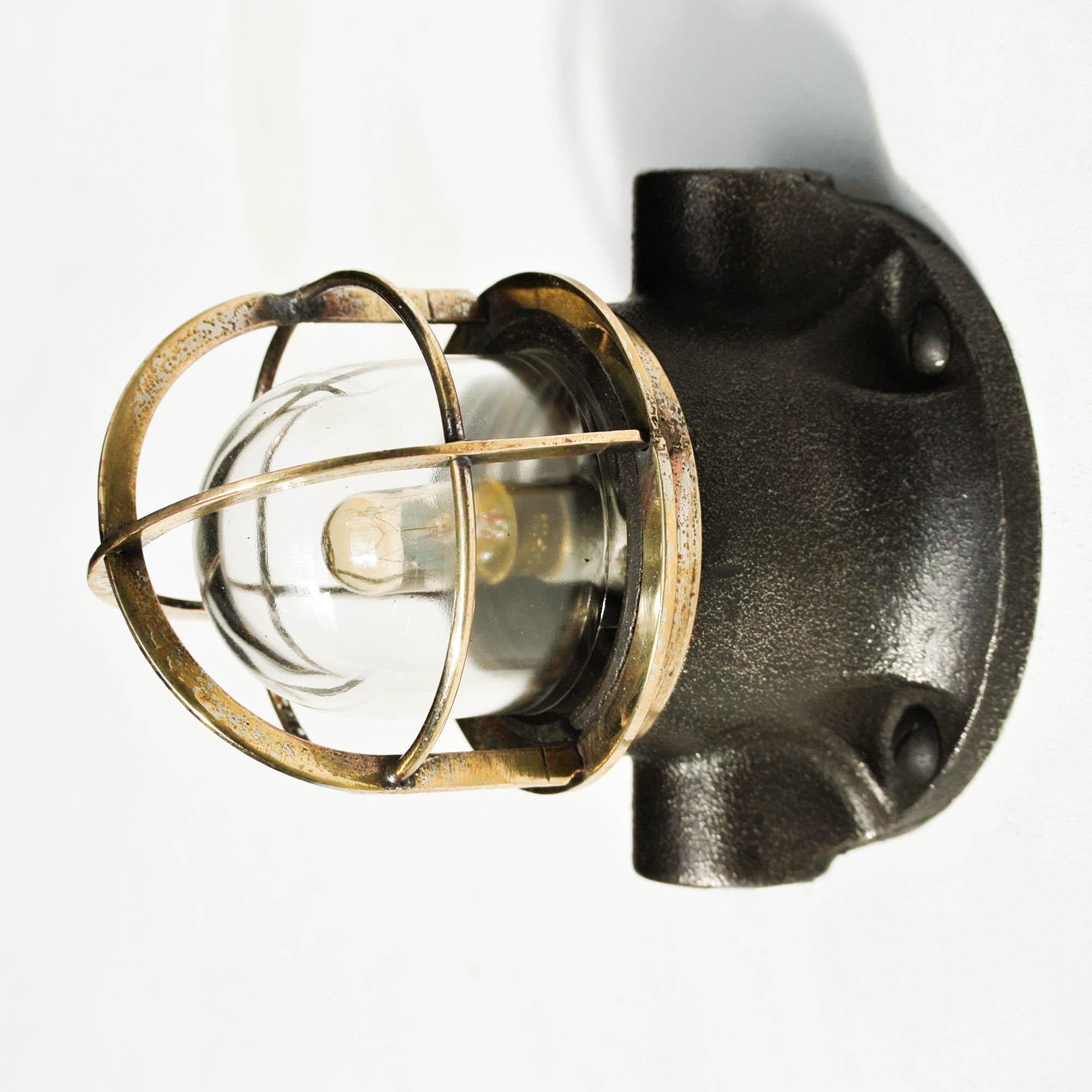 Small Signal Lamp in Brass and Patinated Cast Iron, circa 1960 3