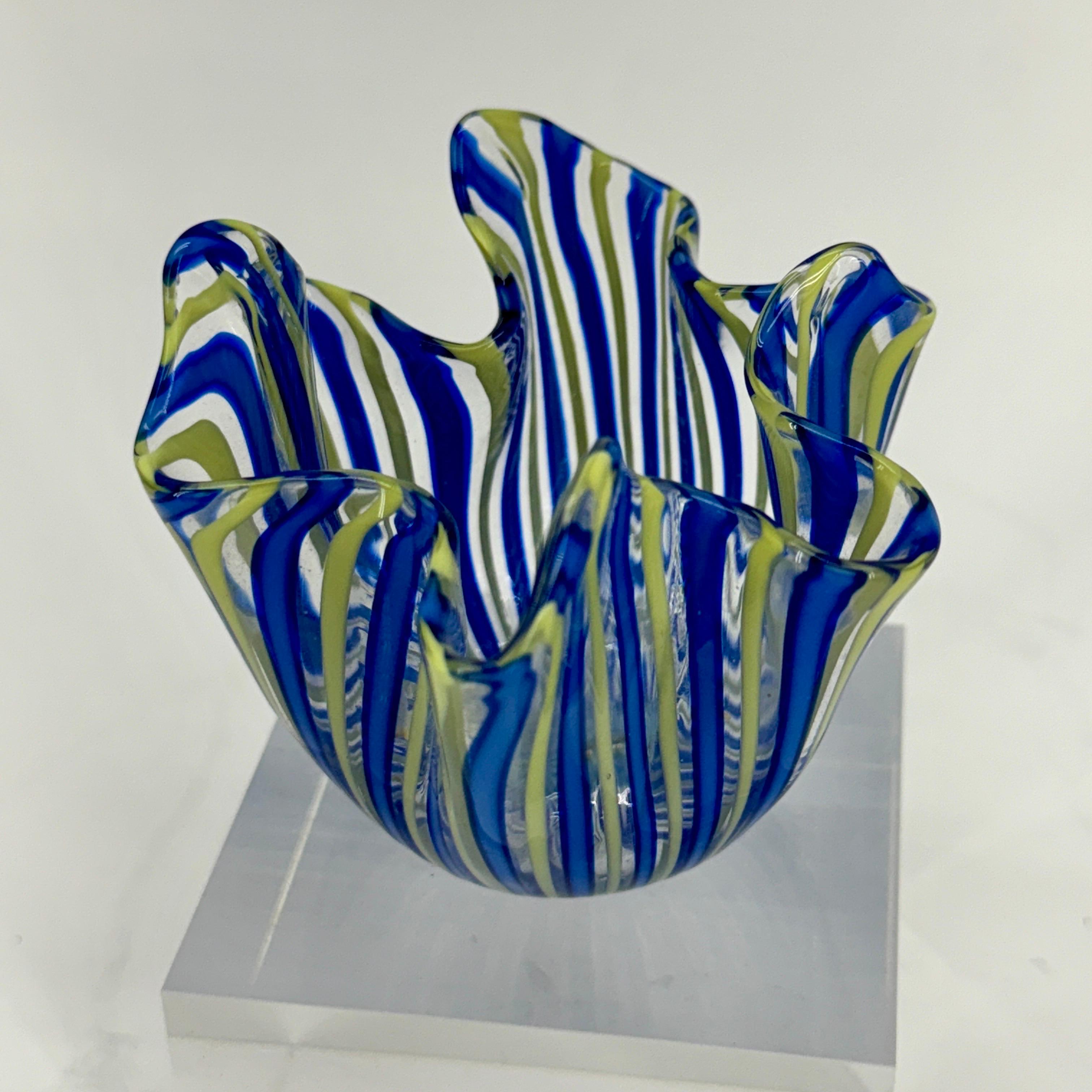 Small Signed Venini Fazzaletto Glass Handkerchief Vase 1