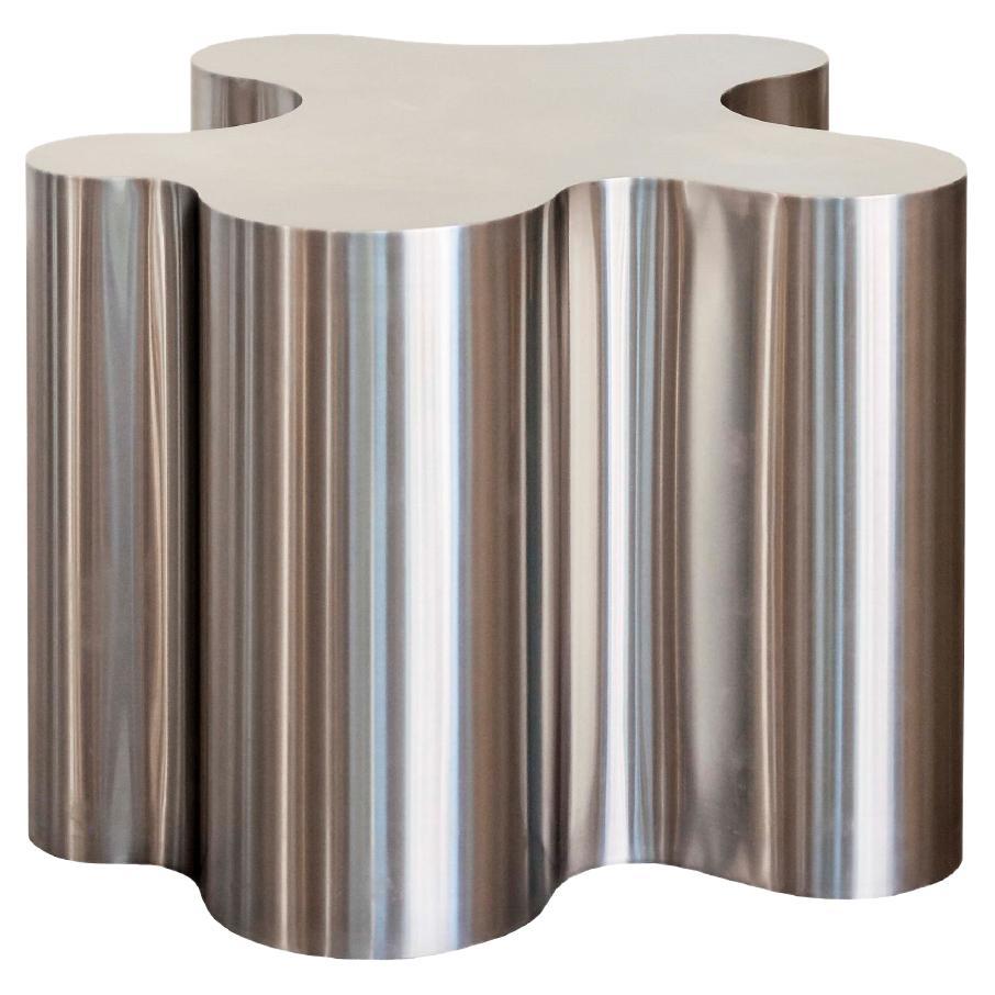 Petite table basse en racine d
argent par Caia Leifsdotter