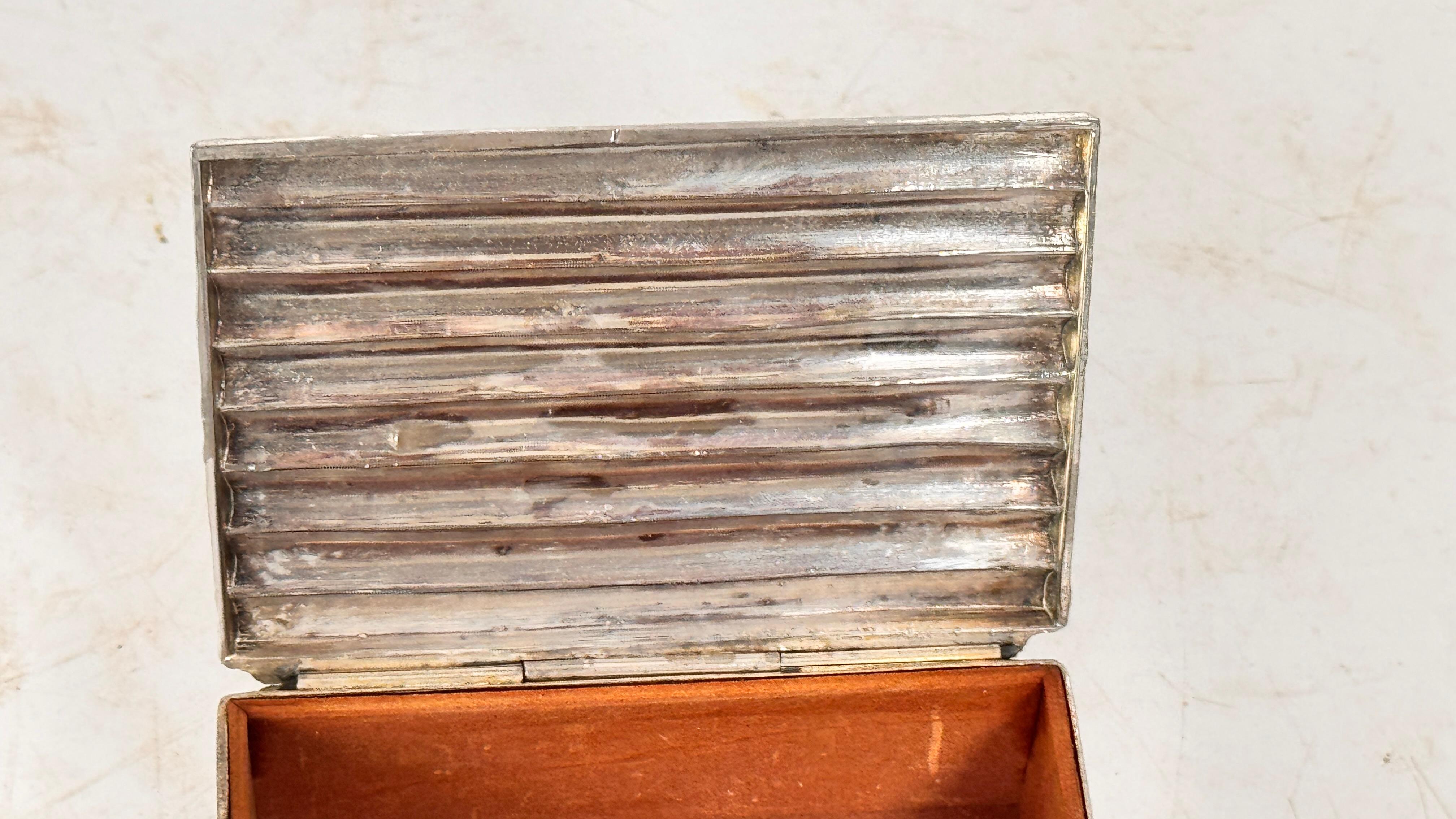Joyero pequeño de metal plateado - Motivo juncos - Francia, años 70 Metal en venta
