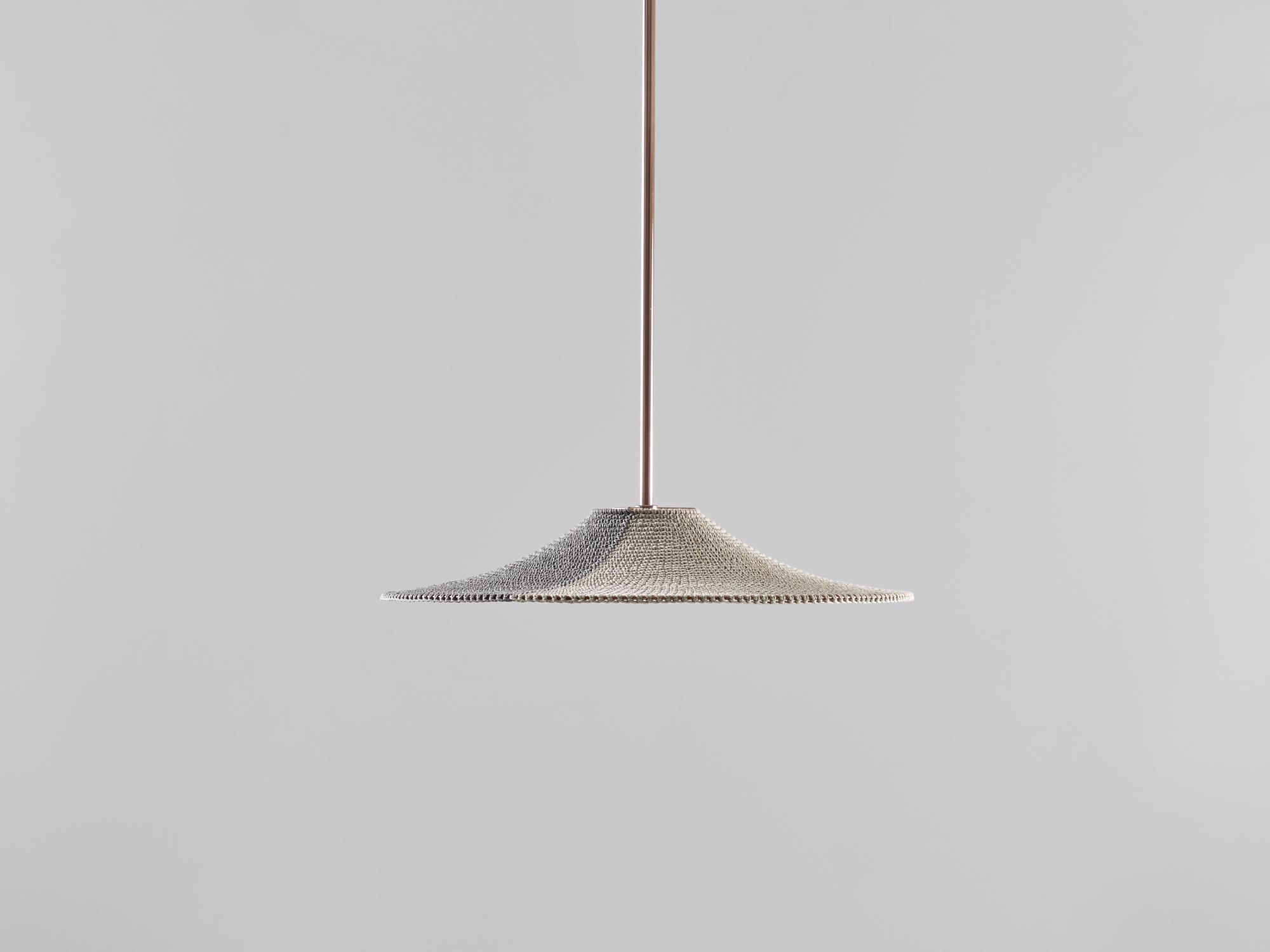 Small Simple Shade 01 50/50 Pendant Lamp by Naomi Paul
Dimensions: D 50 x H 8 cm
Materials: Metal frame, Egyptian cotton cord.
Colors: Down grey and Ecru.
Available in other colors and in 3 sizes: D50, D60, D80 cm.
Available in plain, 50/50, trim or