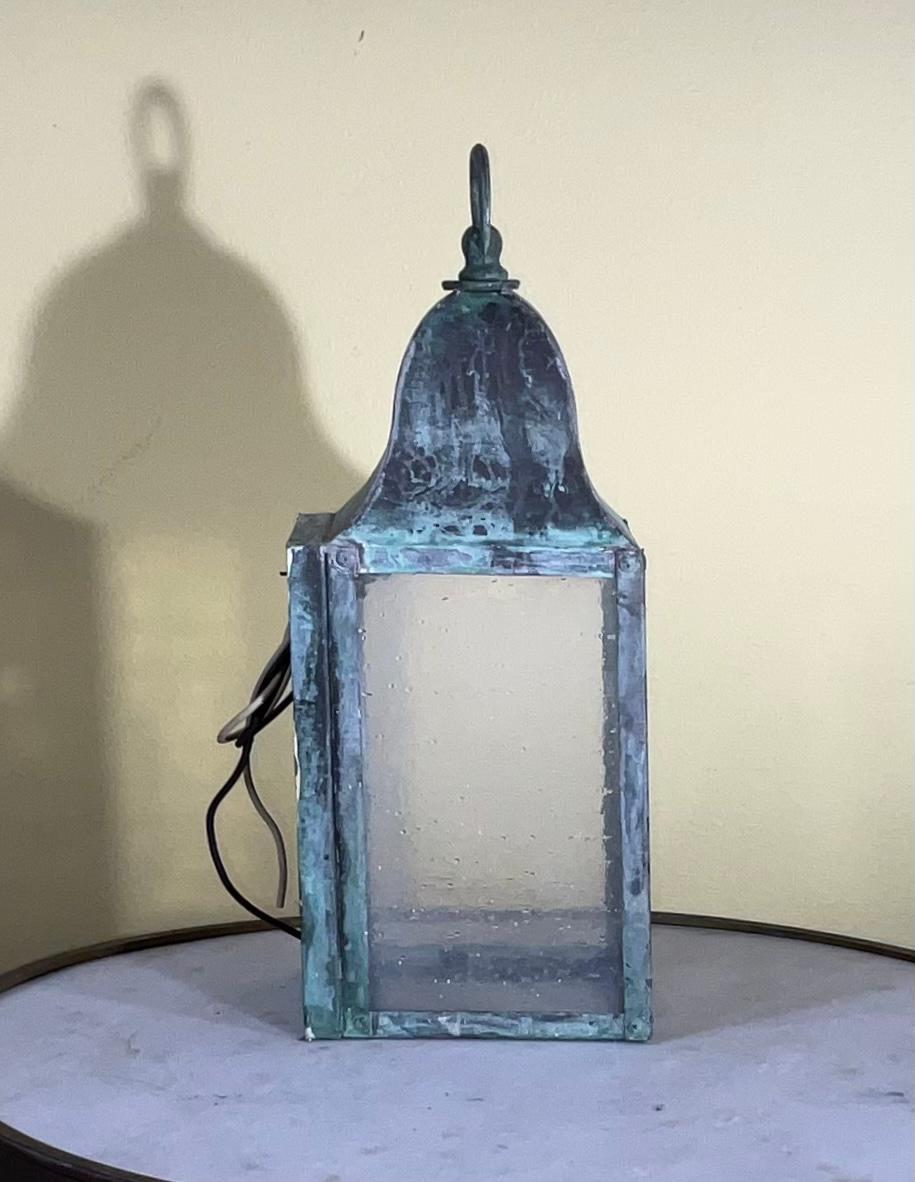 20th Century Small Single Vintage Handcrafted Wall-Mounted Brass Lantern For Sale