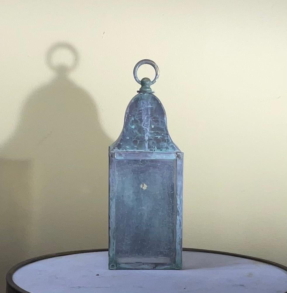 Small Single Vintage Handcrafted Wall-Mounted Brass Lantern For Sale 1