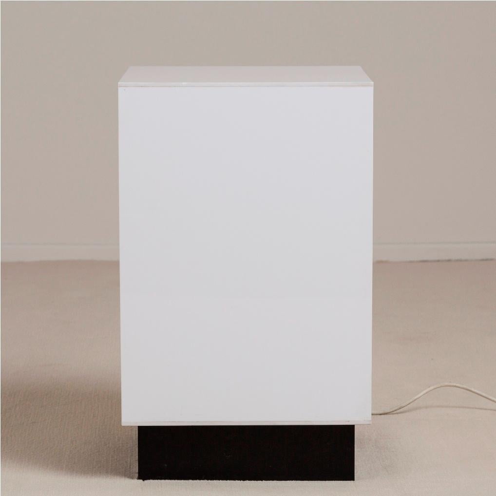 white plexiglass for lightbox