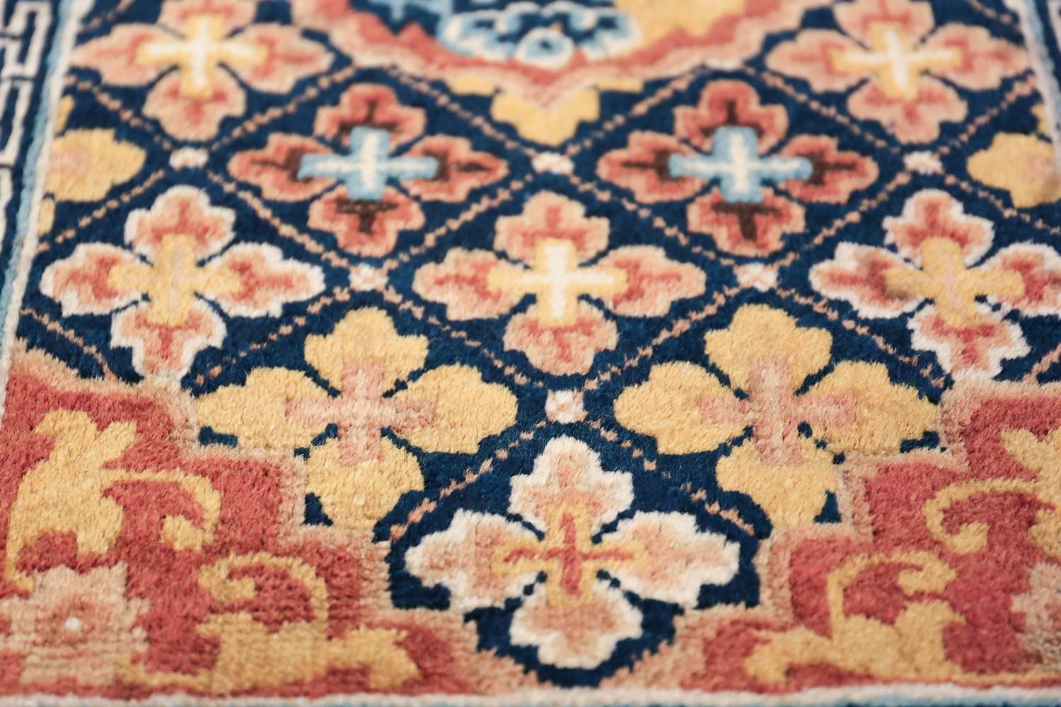 Small Size Antique Chinese Ningxia Rug In Excellent Condition In New York, NY