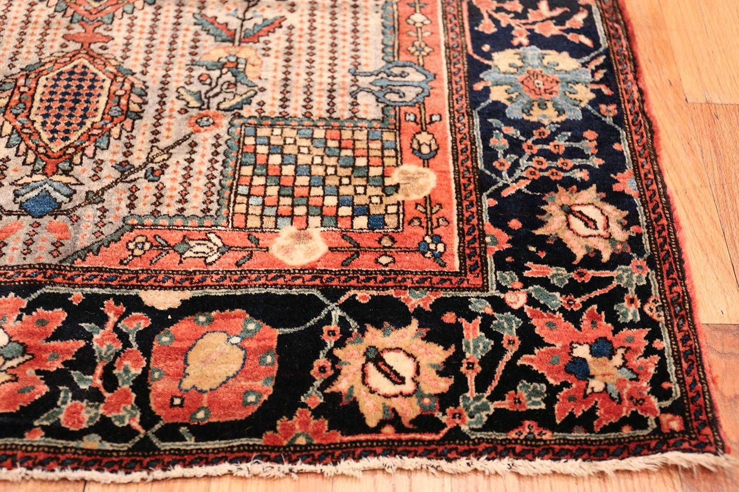 Small Size Antique Persian Farahan Rug 3