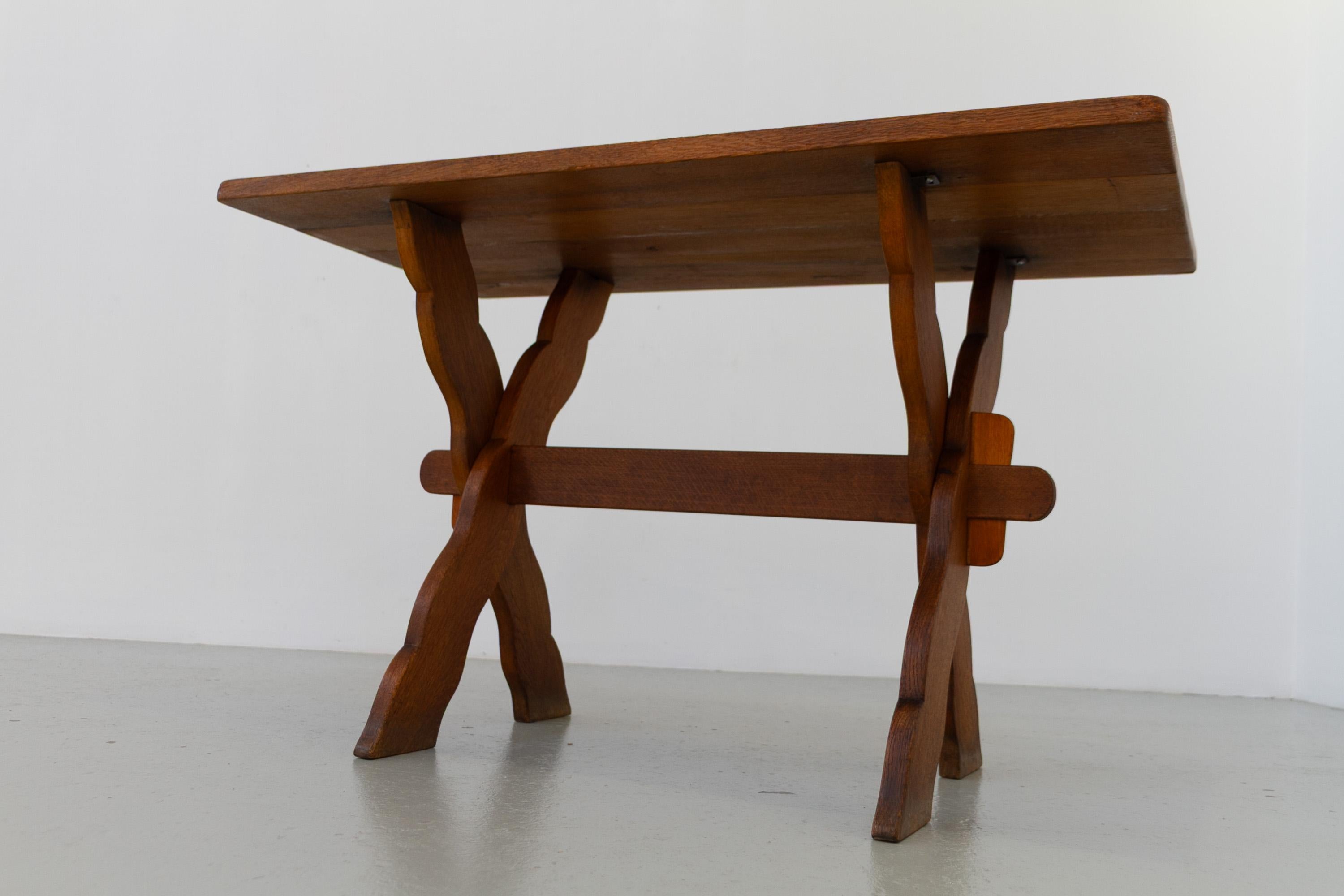Tavolo da fattoria danese di piccole dimensioni in Oak, stile Kjærnulf, anni '60. in vendita 3