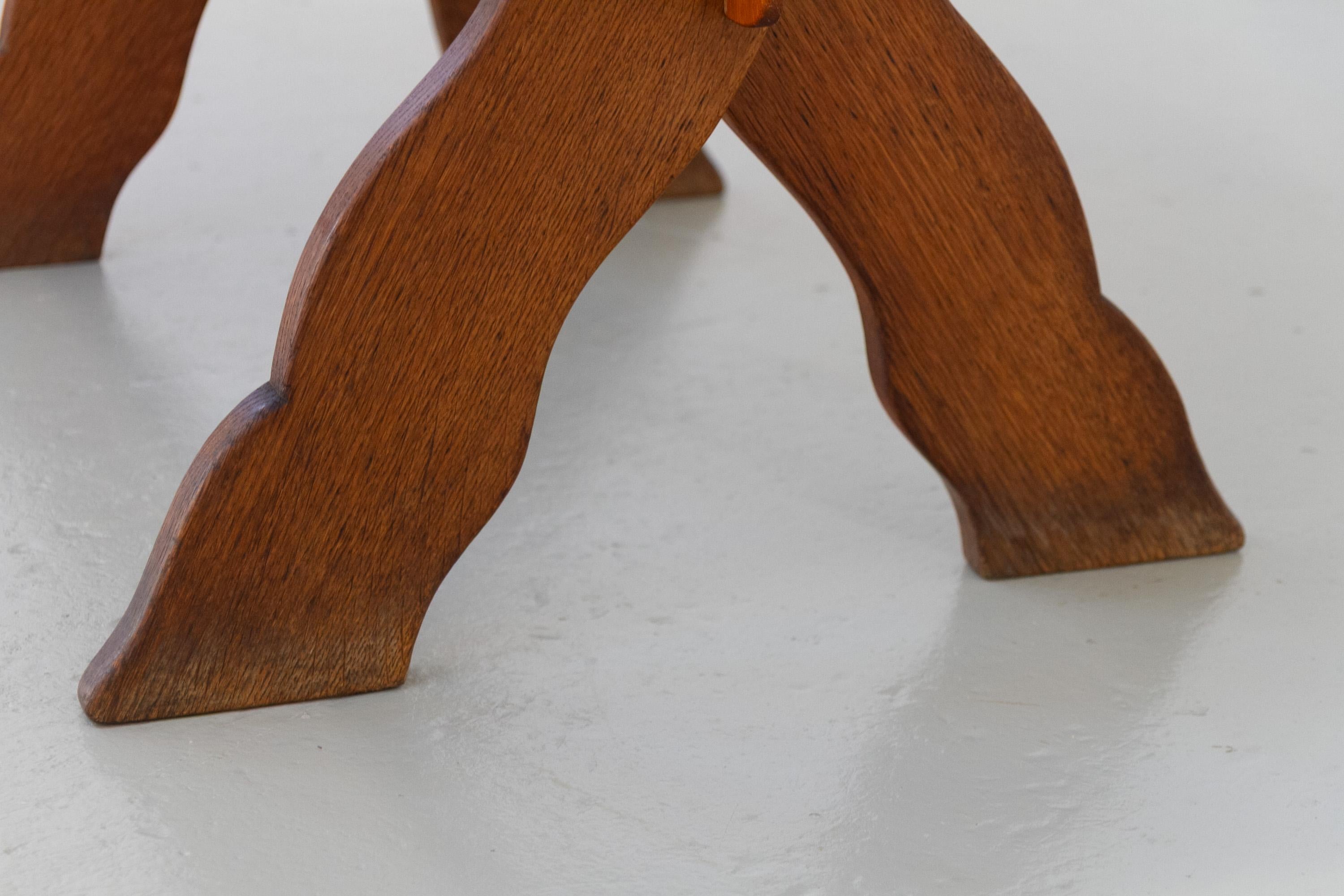Tavolo da fattoria danese di piccole dimensioni in Oak, stile Kjærnulf, anni '60. in vendita 5
