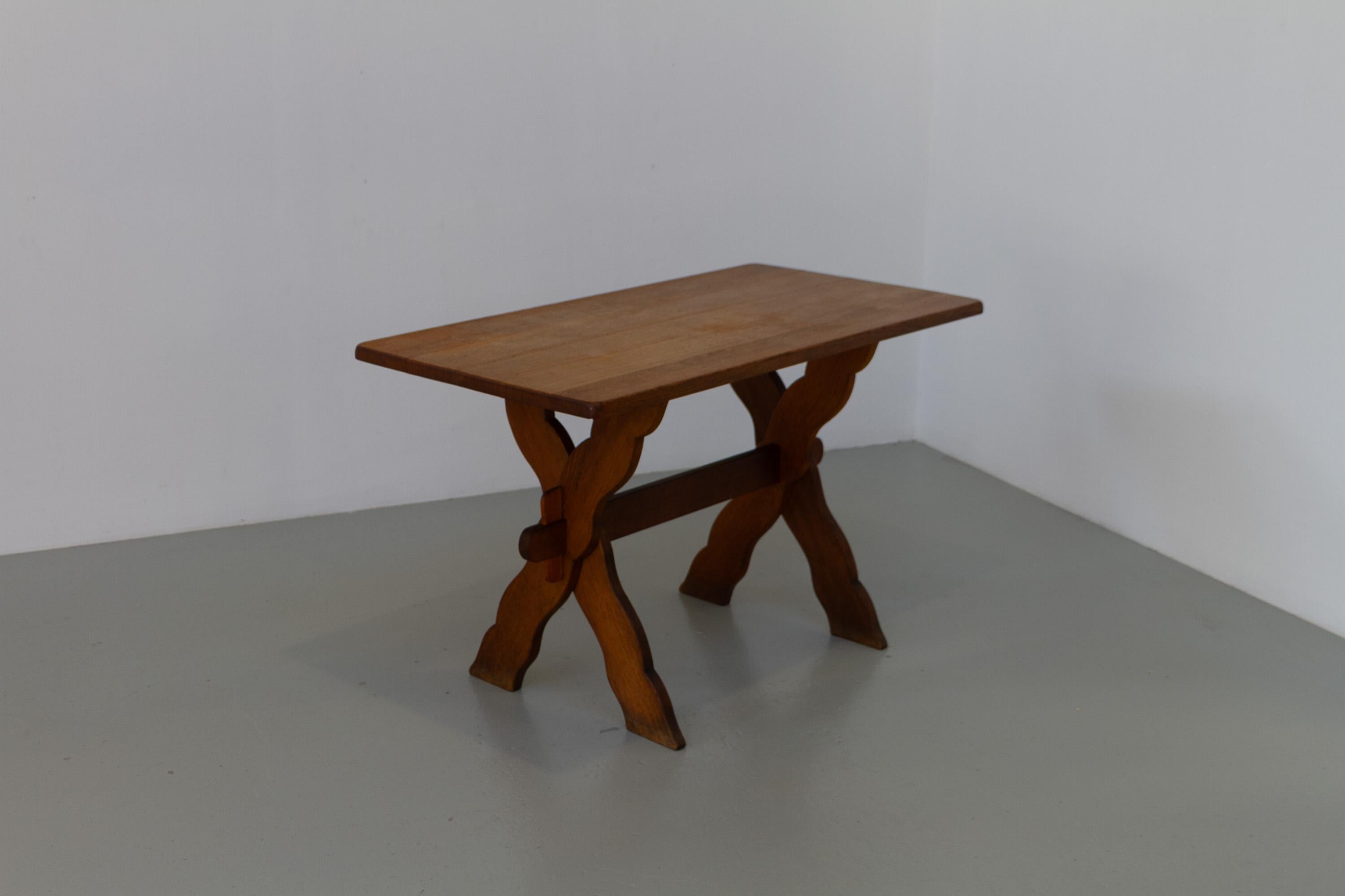 Tavolo da fattoria danese di piccole dimensioni in Oak, stile Kjærnulf, anni '60. in vendita 12