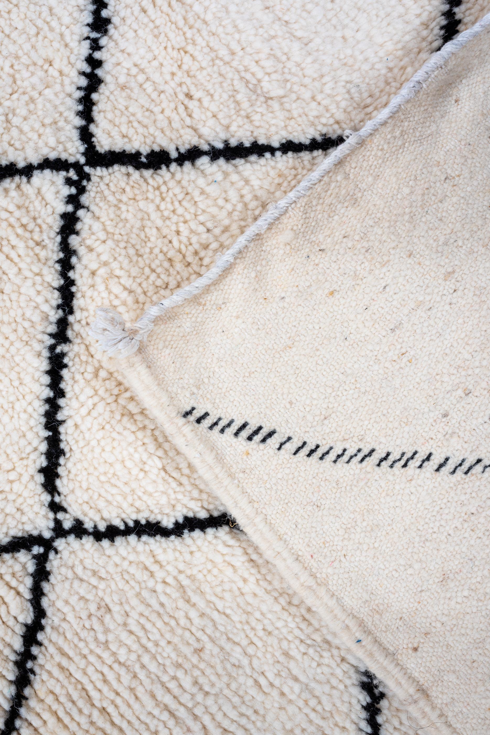 Contemporary Small Size New and Modern Moroccan Rug For Sale