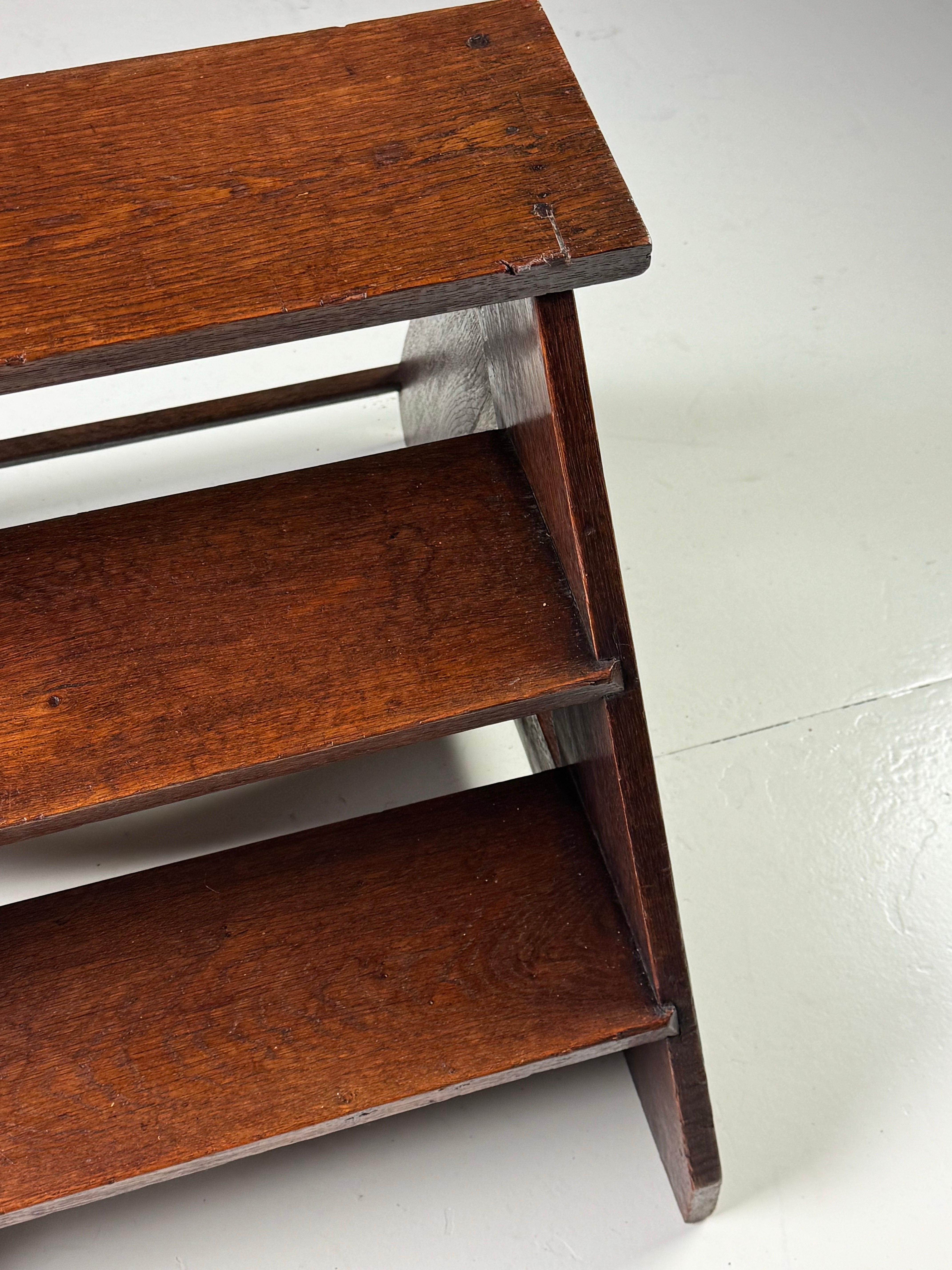 Escalera de biblioteca de madera de roble de pequeño tamaño en venta 6