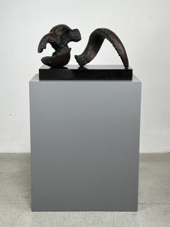 Kleiner Totenkopf und Horn nach Orvieto V.', Bronze von Jack Zajac