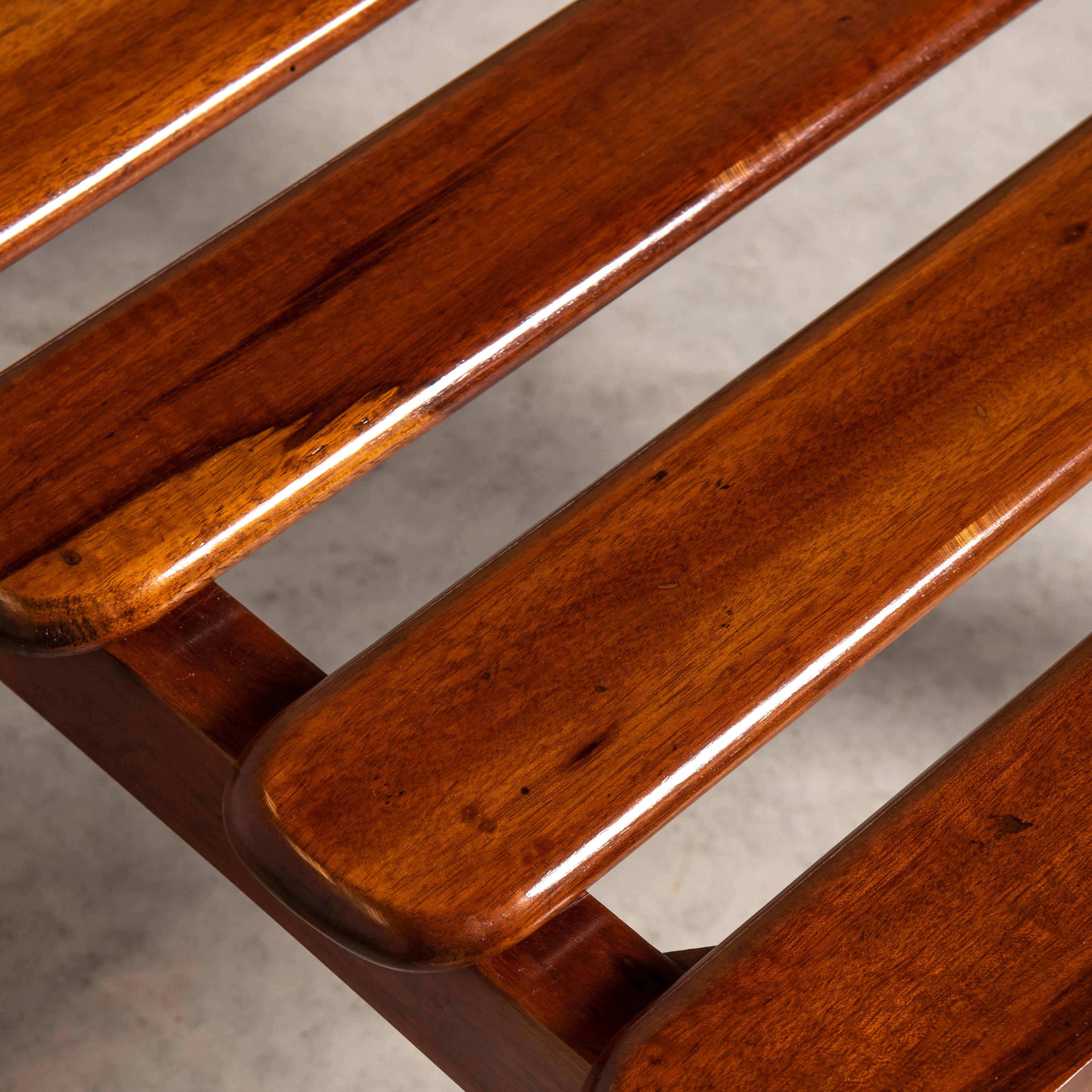 Small Slat Bench in Solid Brazilian Hardwood, Mid-Century Modern For Sale 5