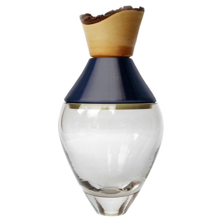 Petit récipient indien à patine fumée et laiton I, Pia Wstenberg - En ...