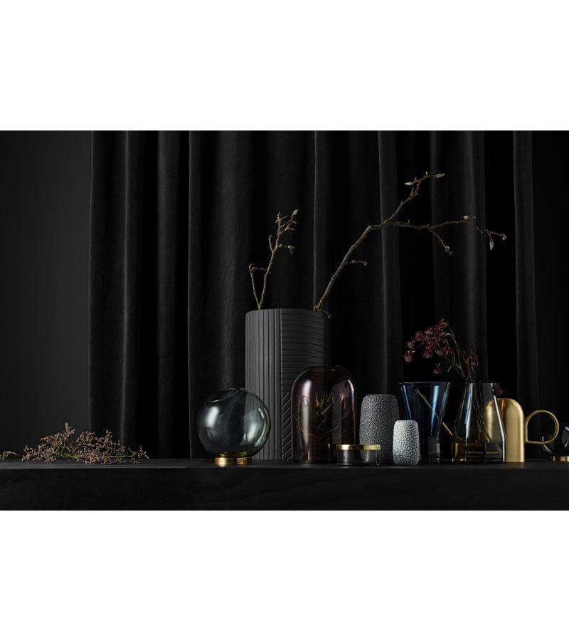 Vetro Vaso contemporaneo piccolo in vetro fumé in vendita