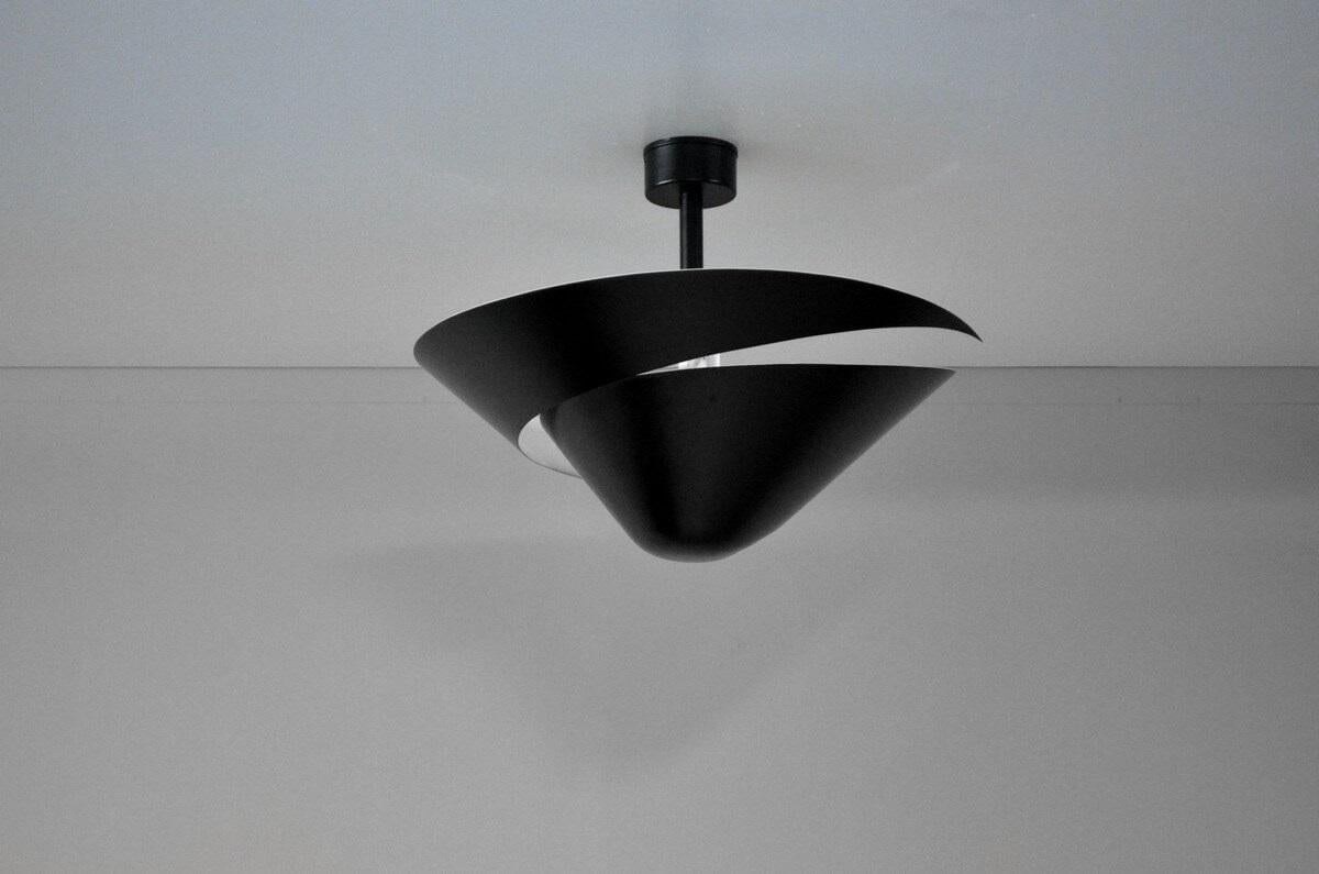 Mid-Century moderno Serge Mouille - Lampada da soffitto a forma di piccola lumaca in vendita