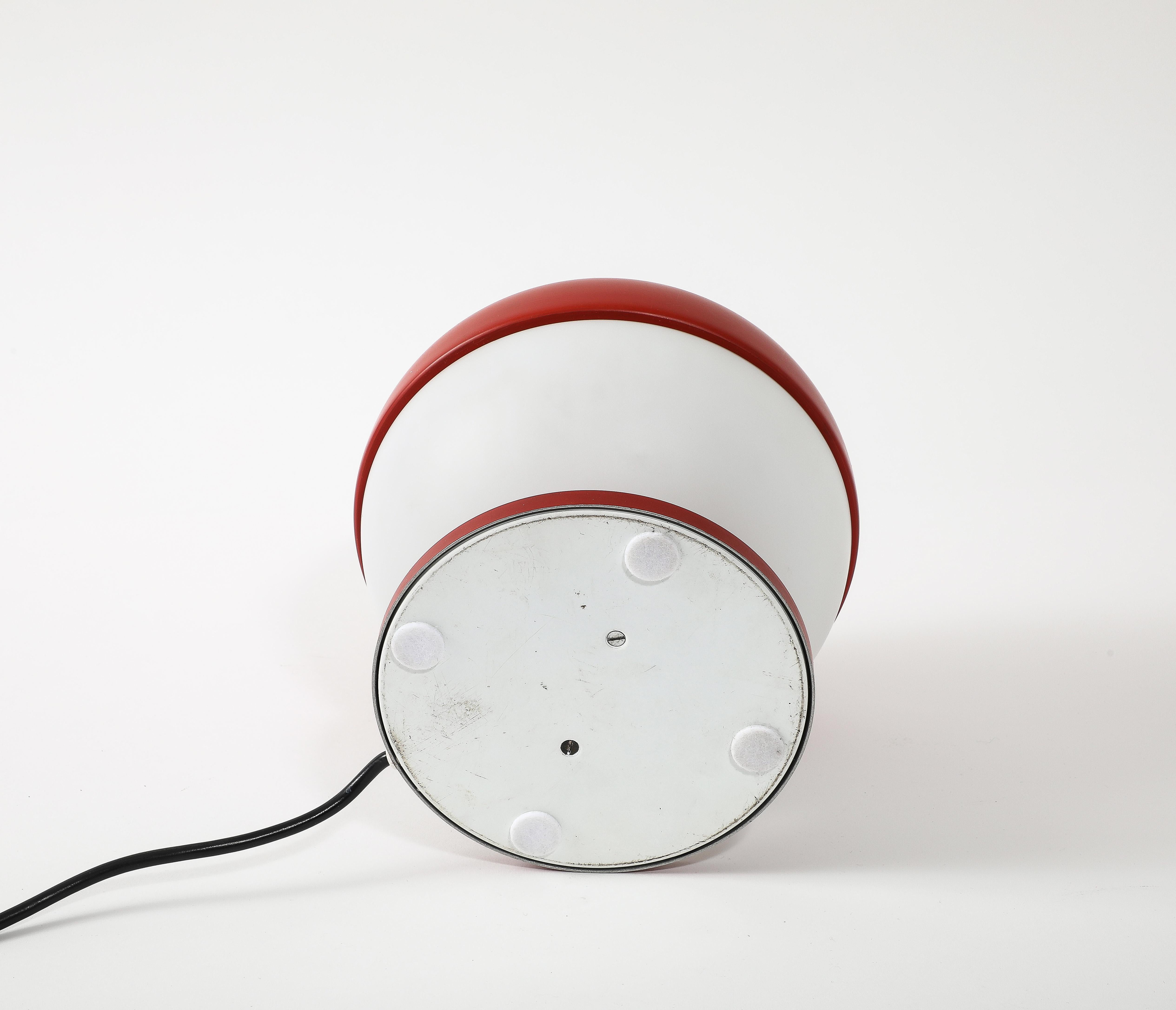 Kleine rote Space Age Tischlampe, Italien 1970er Jahre im Angebot 2